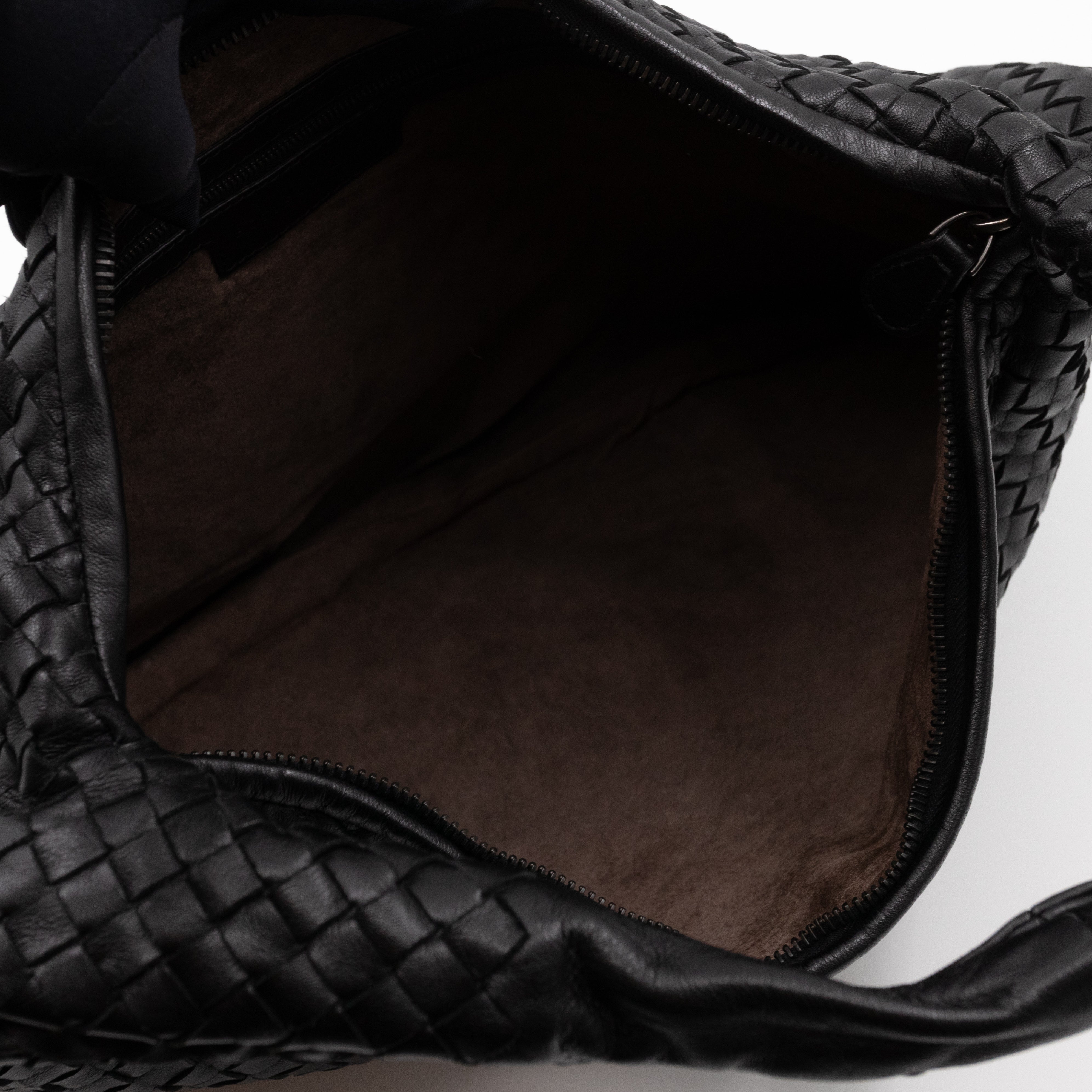 Veneta Hobo Bag Intrecciato Black Leather