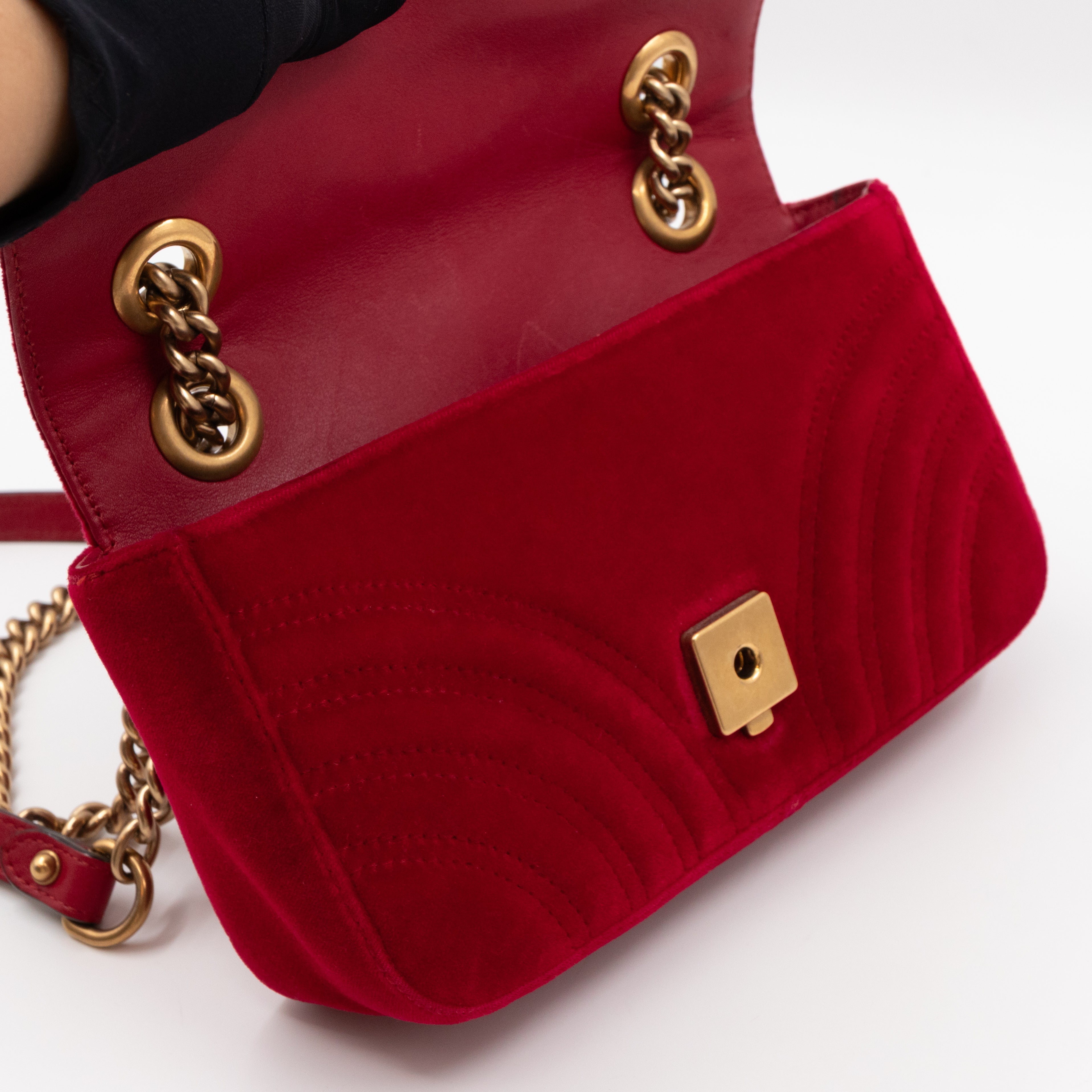 GG Marmont Flap Mini Red Velvet Aged Gold