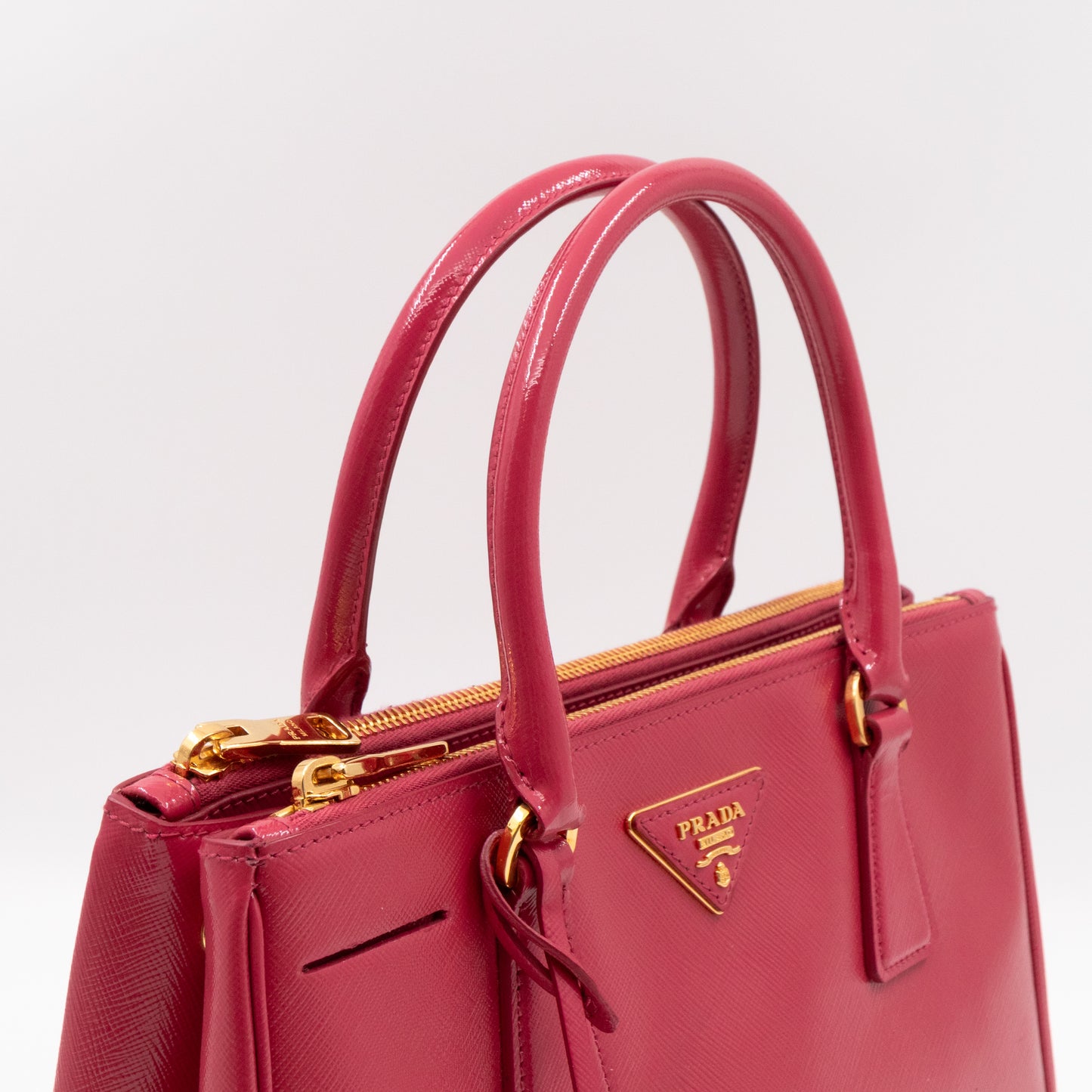 Galleria Medium Double Zip Pink Saffiano Vernice