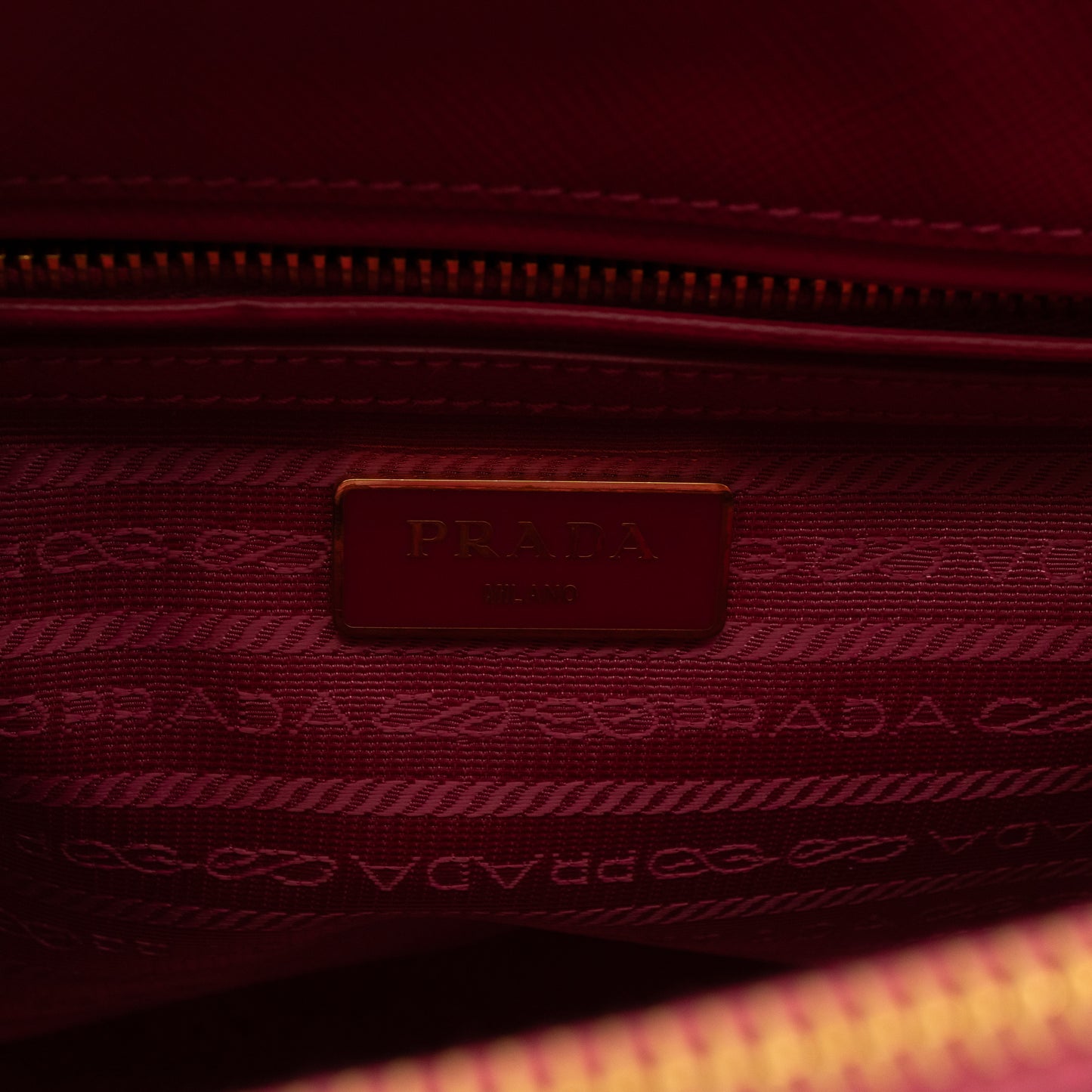 Galleria Medium Double Zip Pink Saffiano Vernice