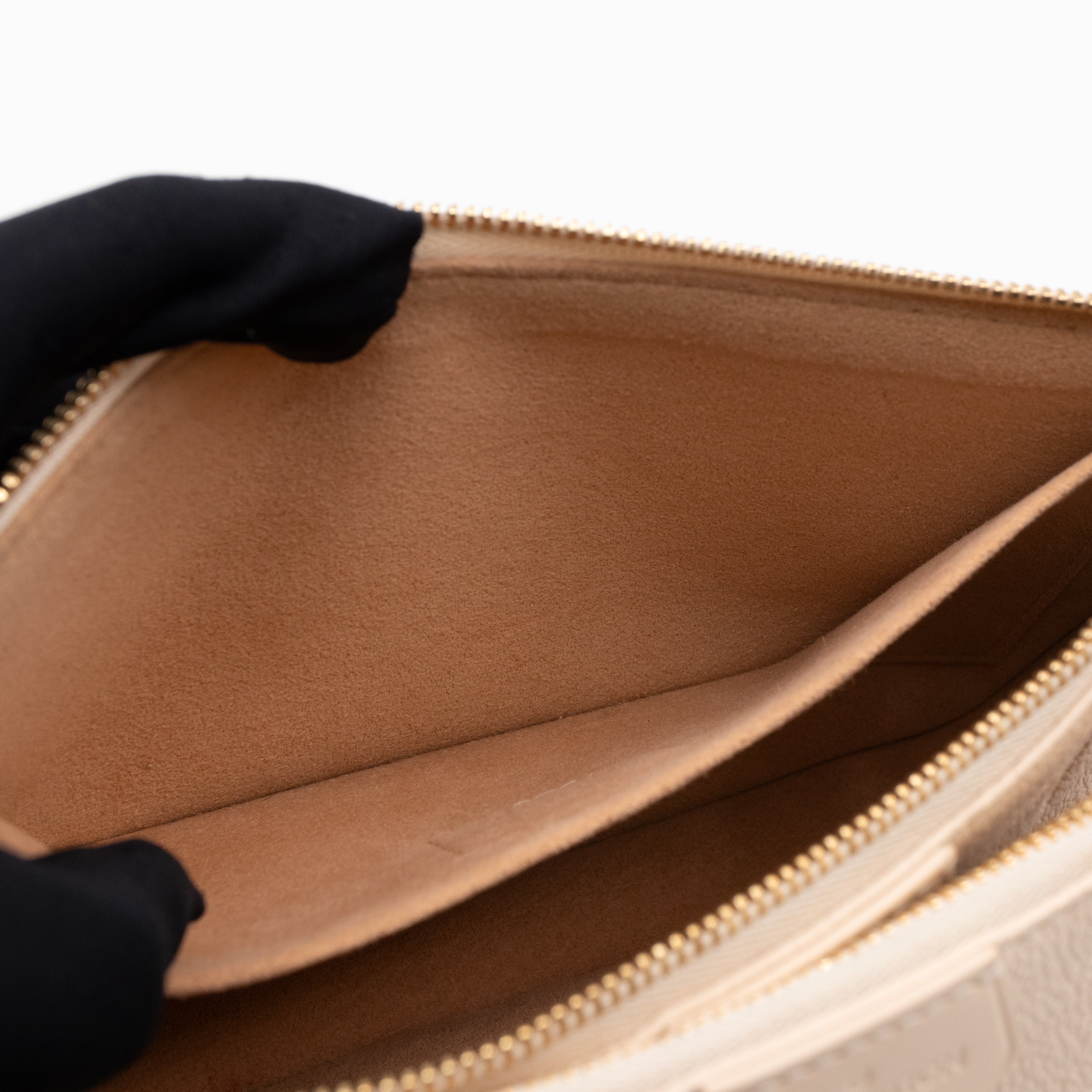 Multi Pochette Accessoires Monogram Empreinte Cream