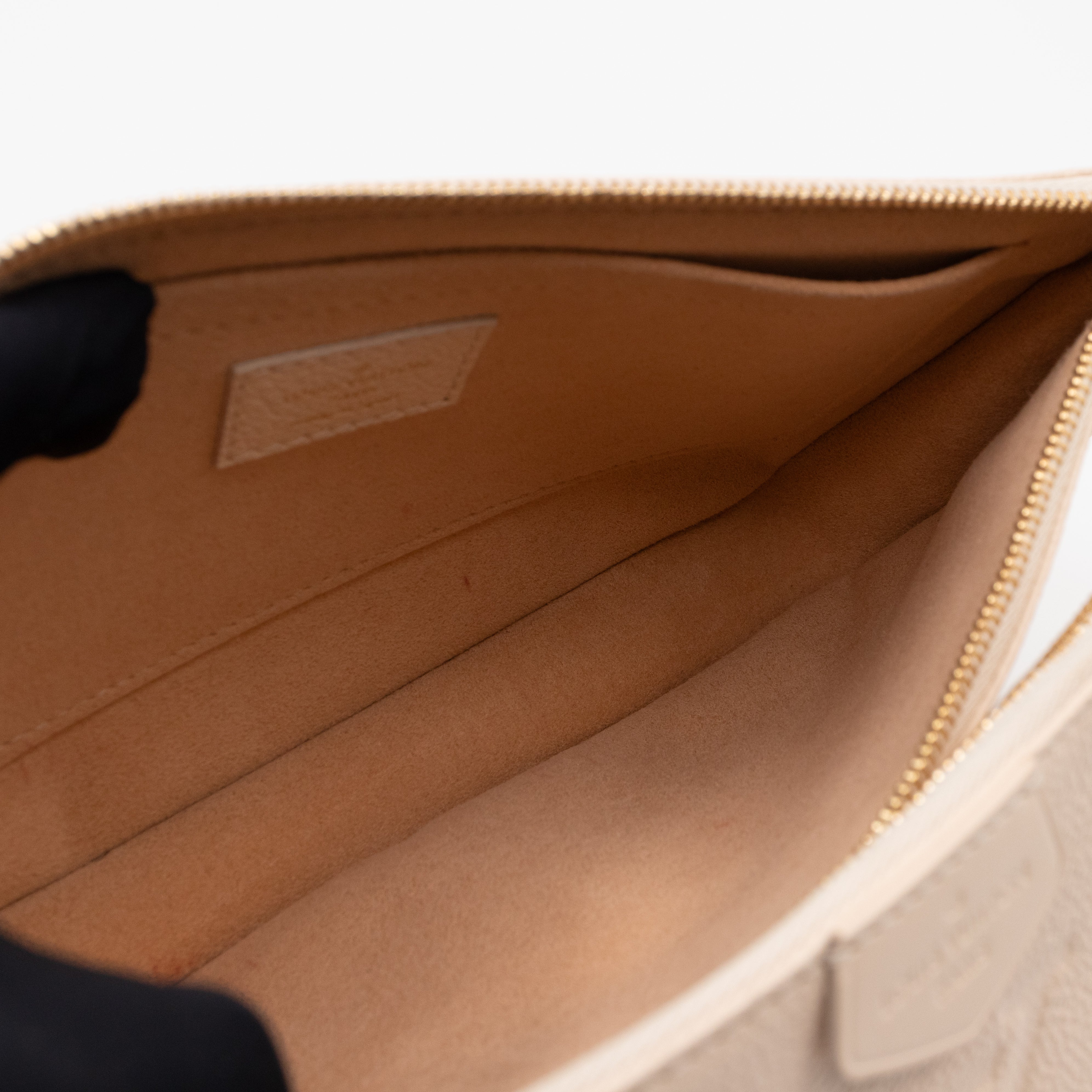 Multi Pochette Accessoires Monogram Empreinte Cream