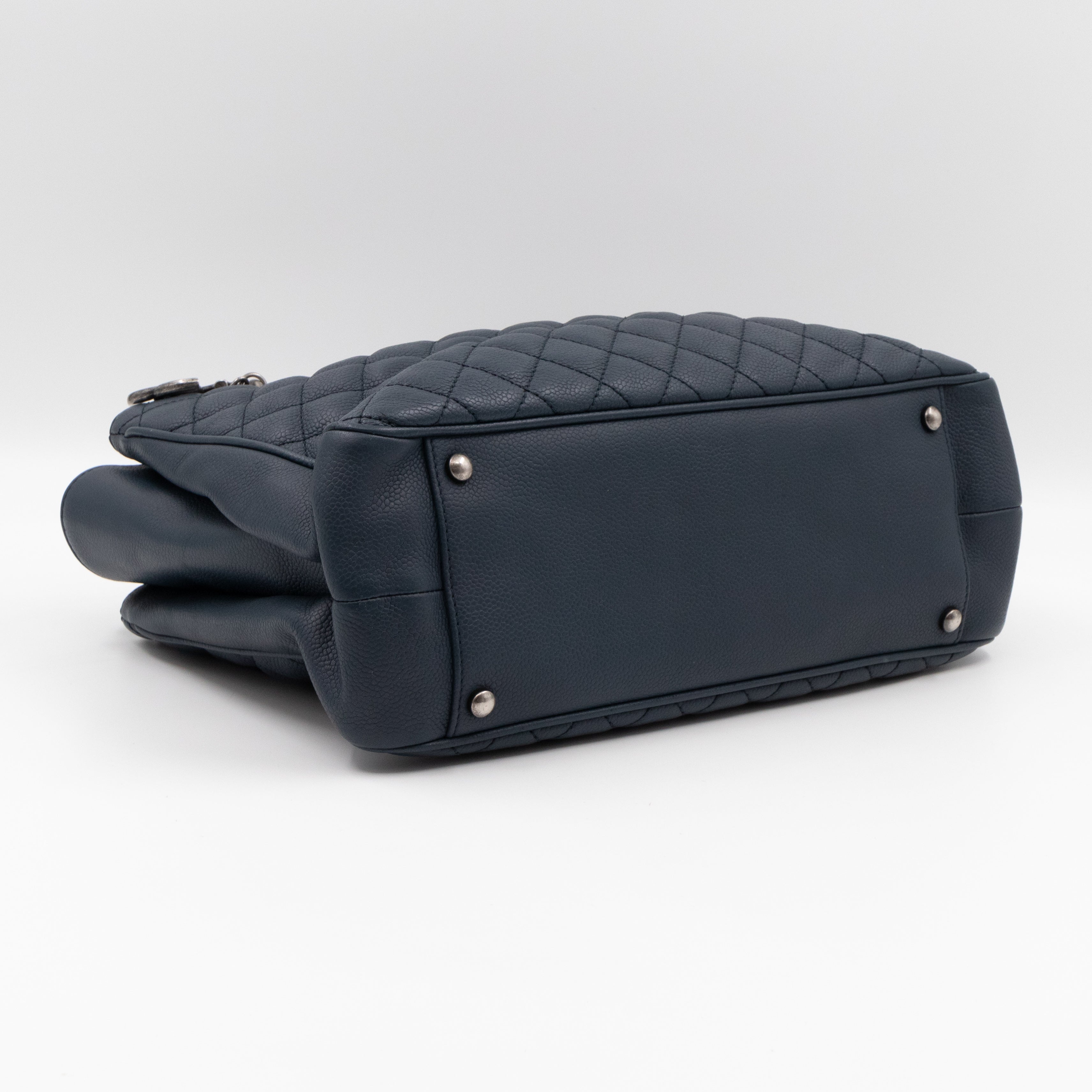 Rock In Rome Tote Bag Navy Caviar