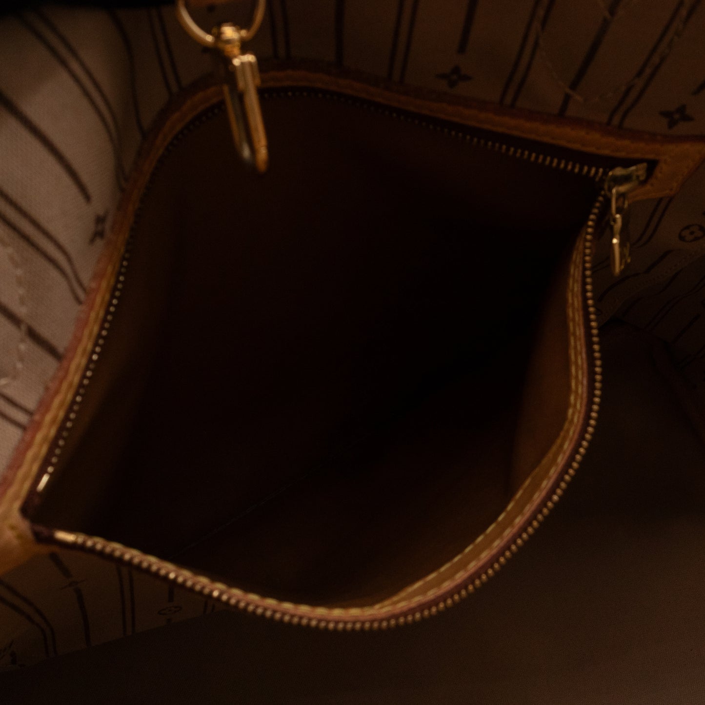 Neverfull GM Monogram