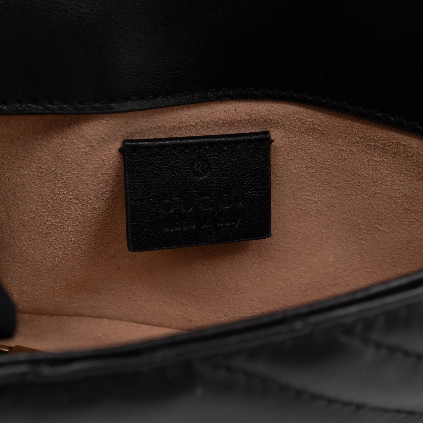 GG Marmont Matelassé Super Mini Black Leather