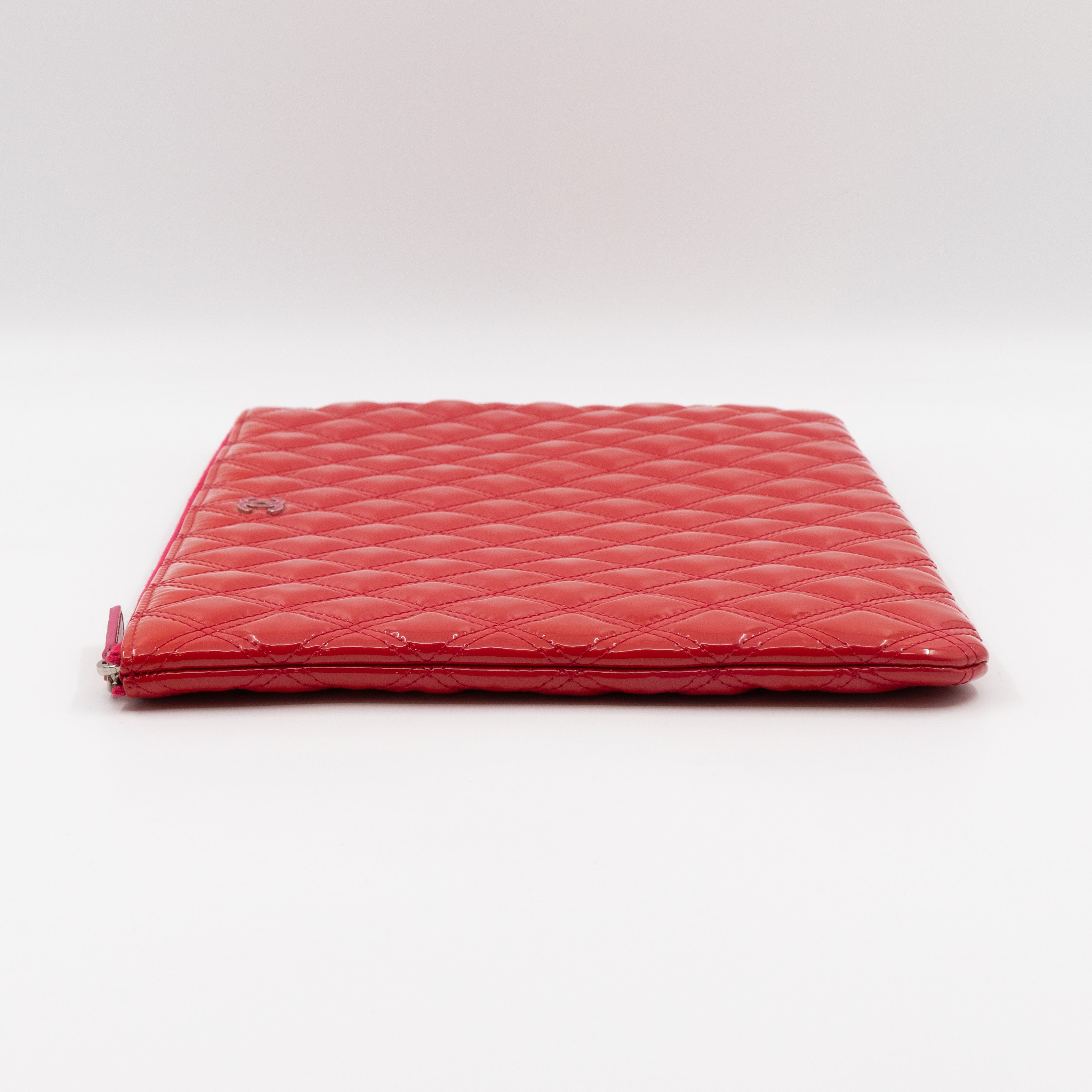 Classic Large O Case Red Patent Leather Double Stitching