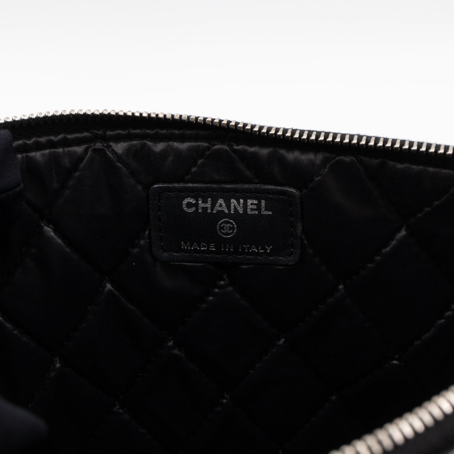Classic Medium O Case Black Patent Leather