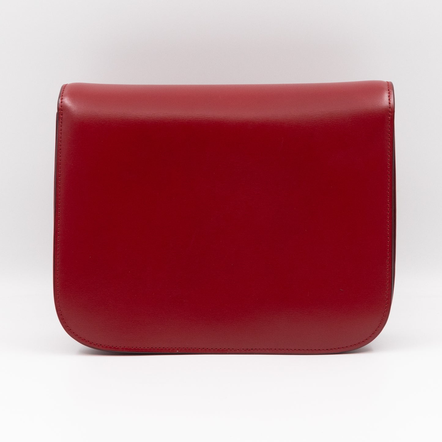 Classic Box Medium Rouge Leather