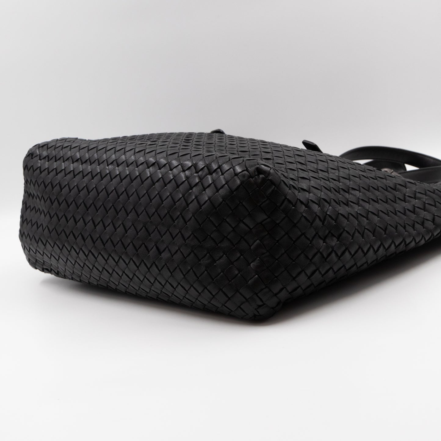 Vertical Tote Small Intrecciato Black Leather