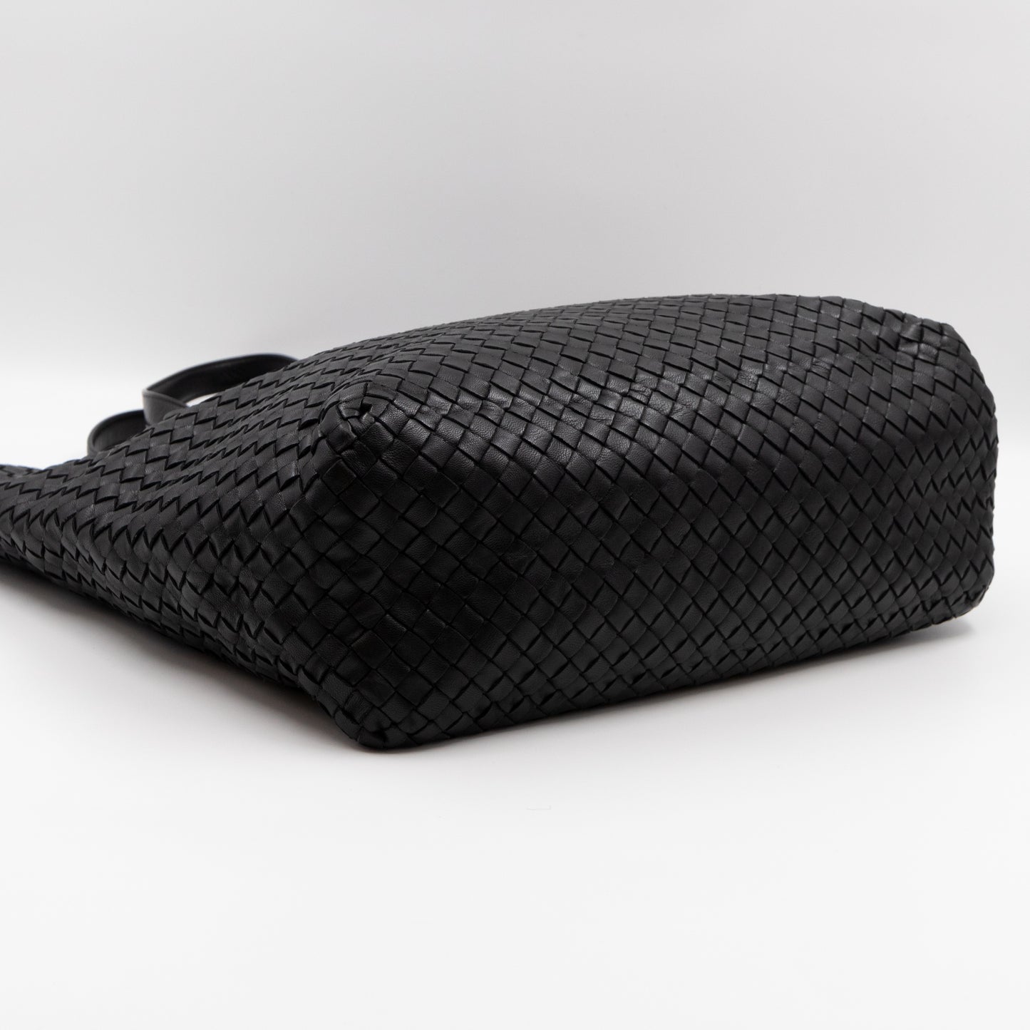 Vertical Tote Small Intrecciato Black Leather