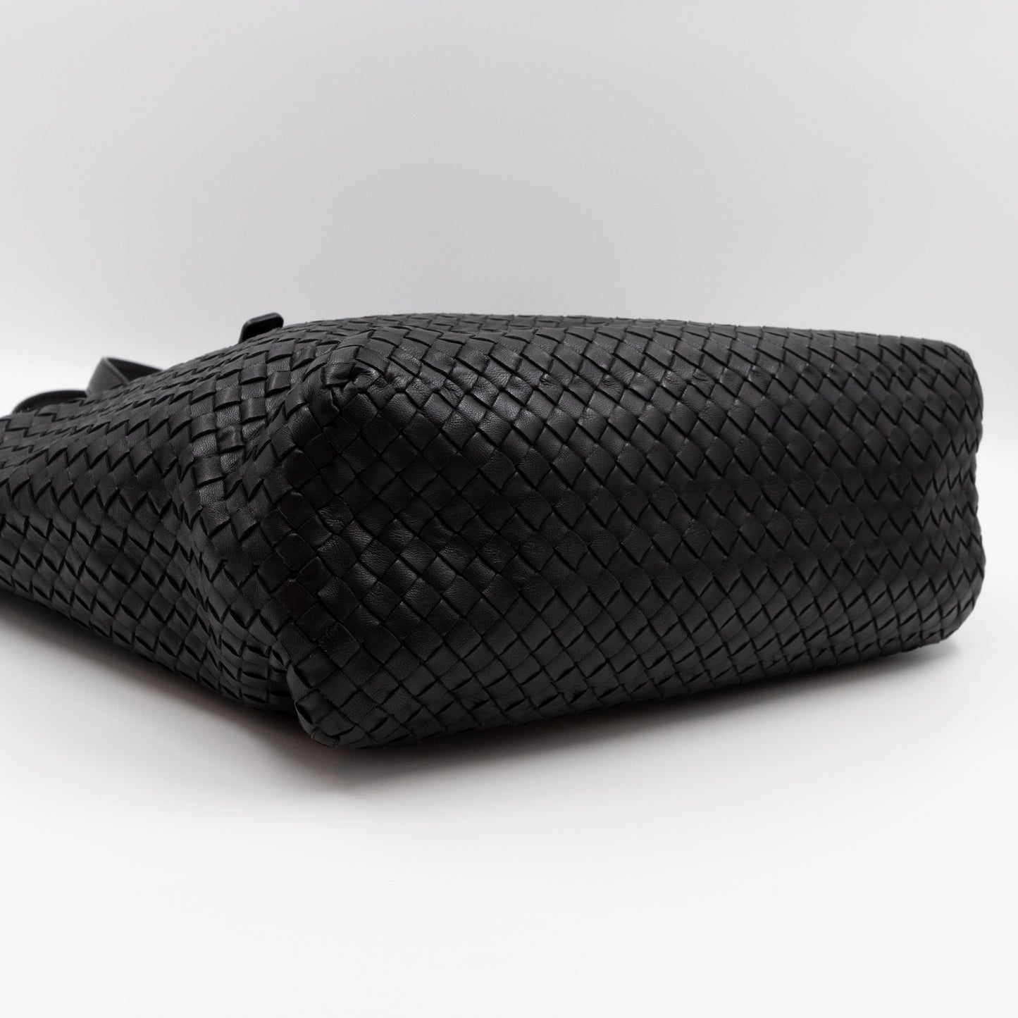 Vertical Tote Small Intrecciato Black Leather