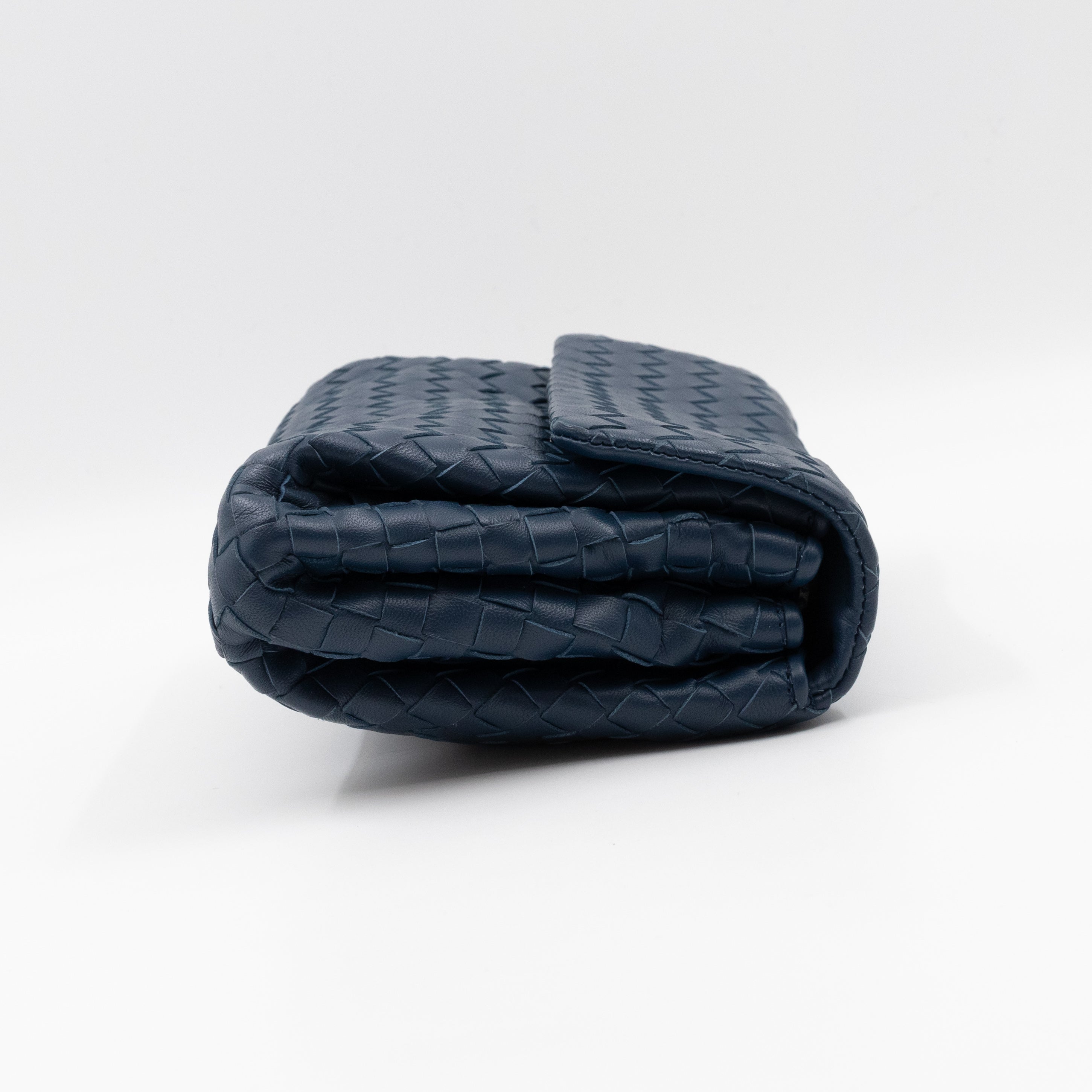 Compartment Flap Clutch Medium Intrecciato Blue Leather