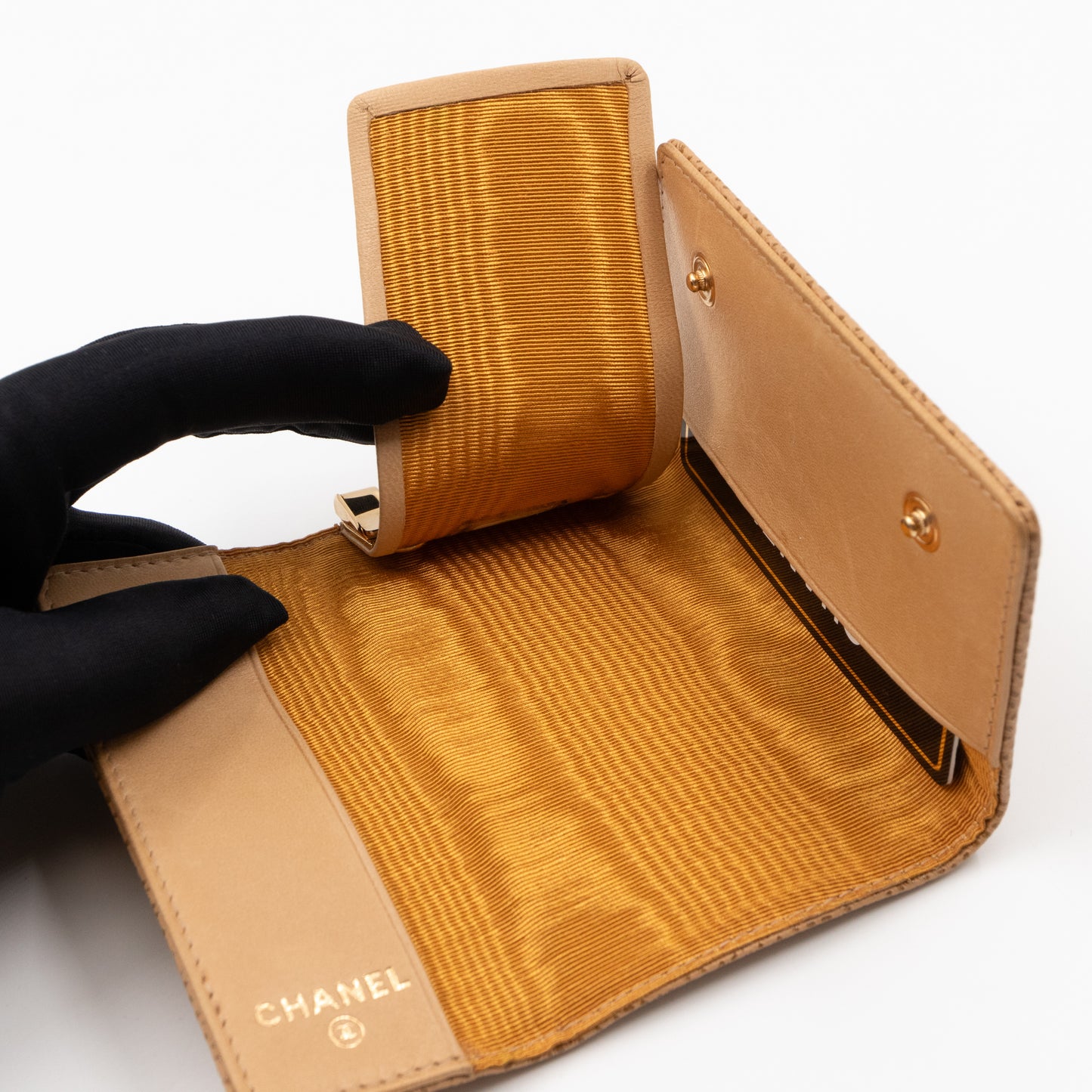 Timeless 6 Ring Key Case Camel Caviar