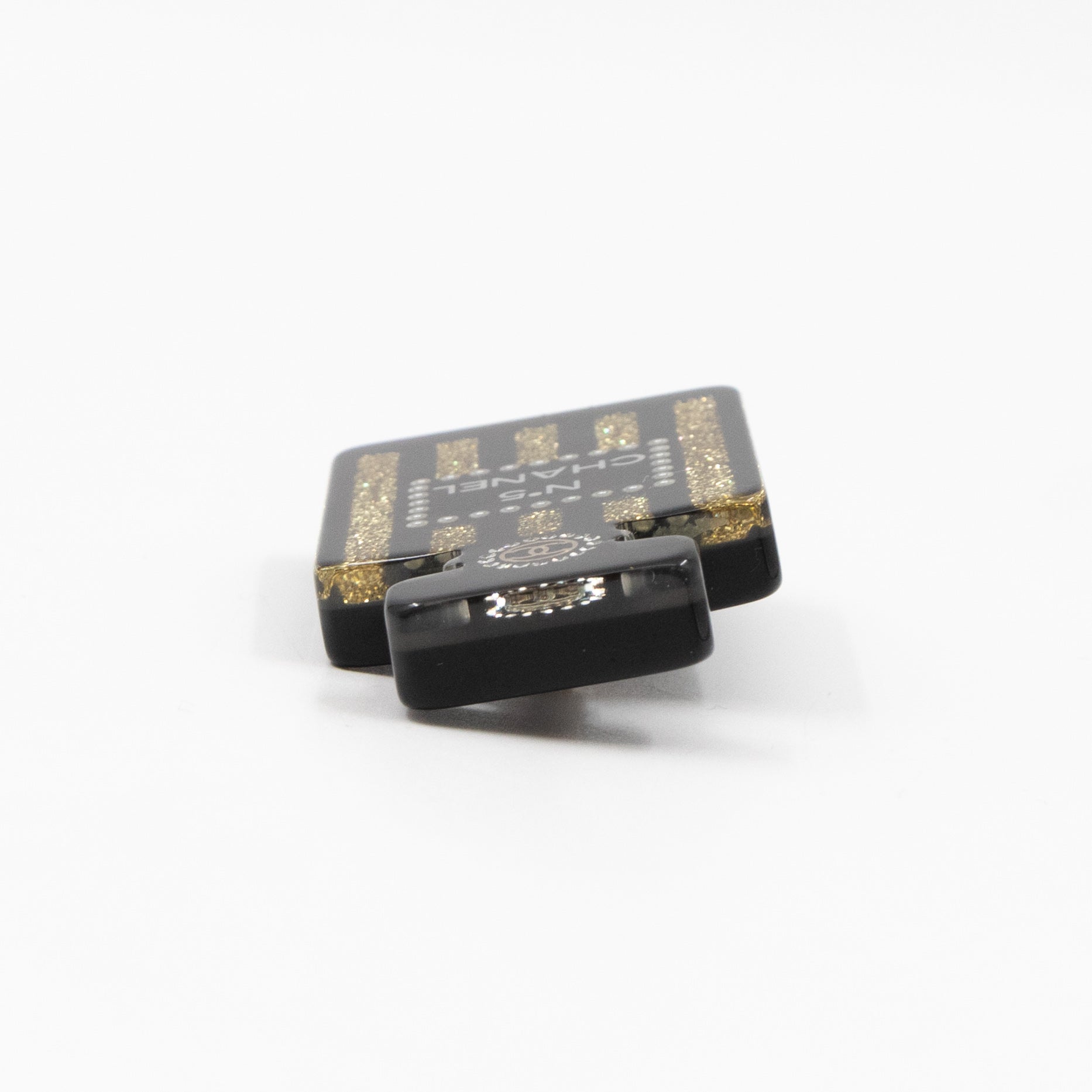 Resin Strass Perfume Bottle CC Brooch Black Gold