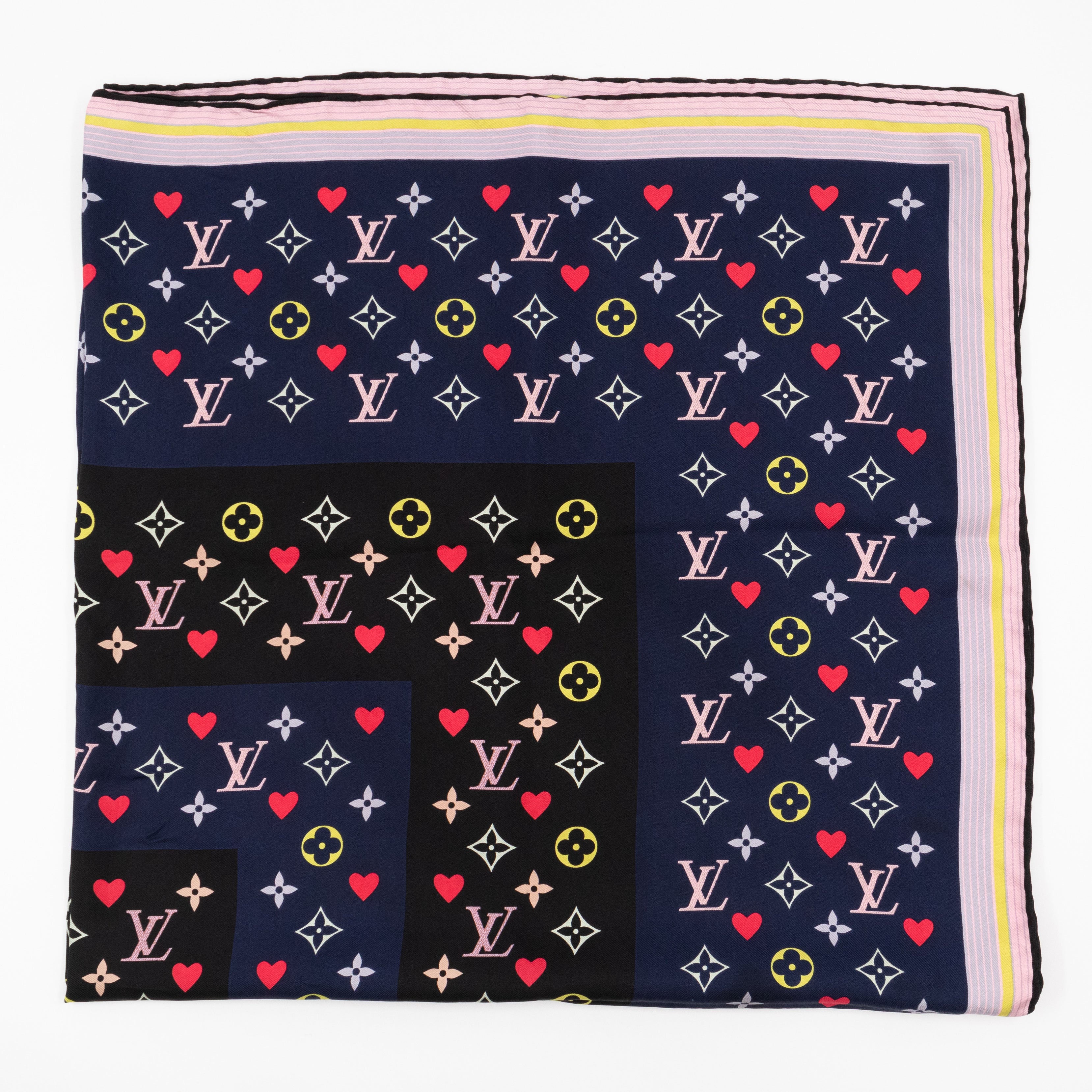 Game On Square Silk 90 Blue