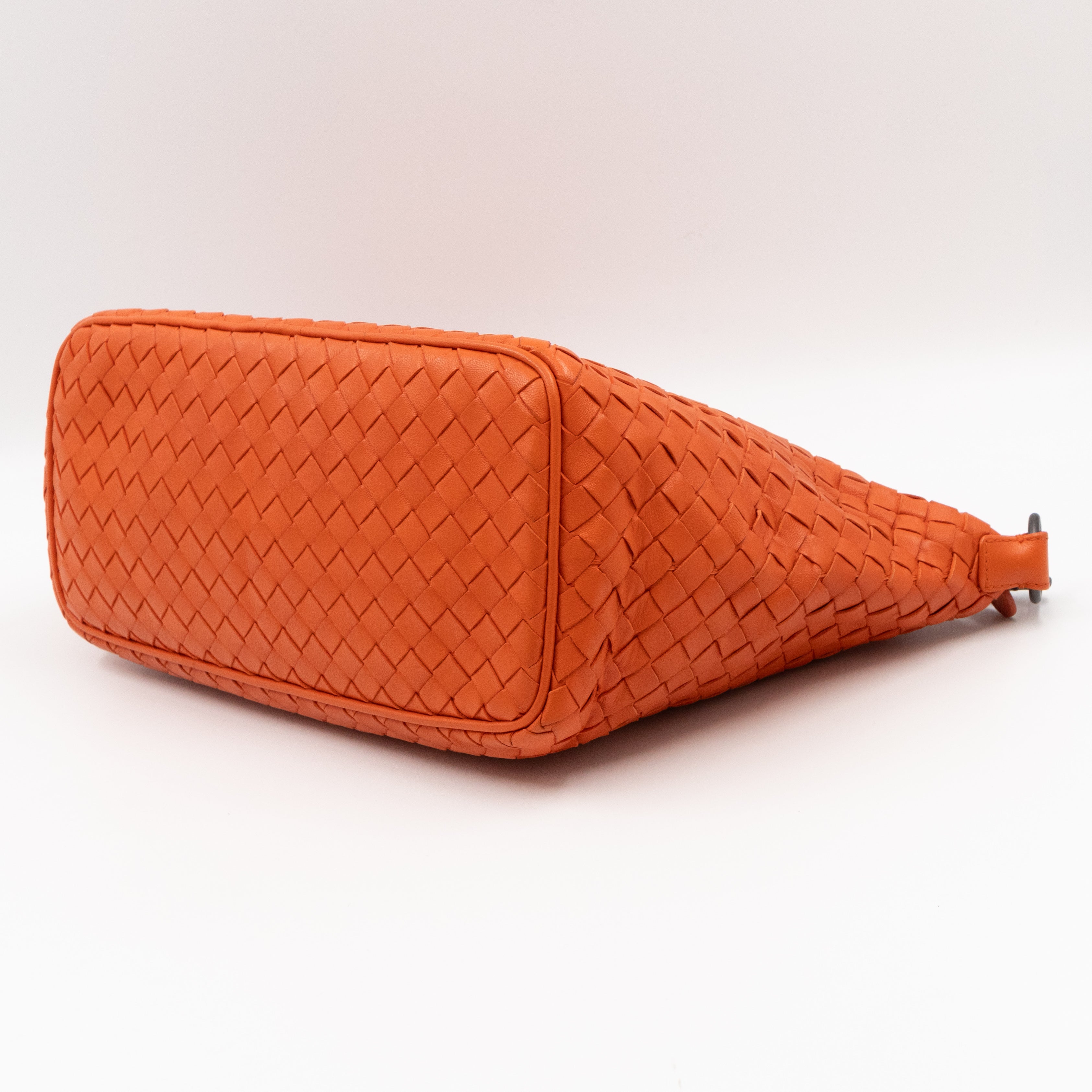 Small Shoulder Bag Intrecciato Orange Leather