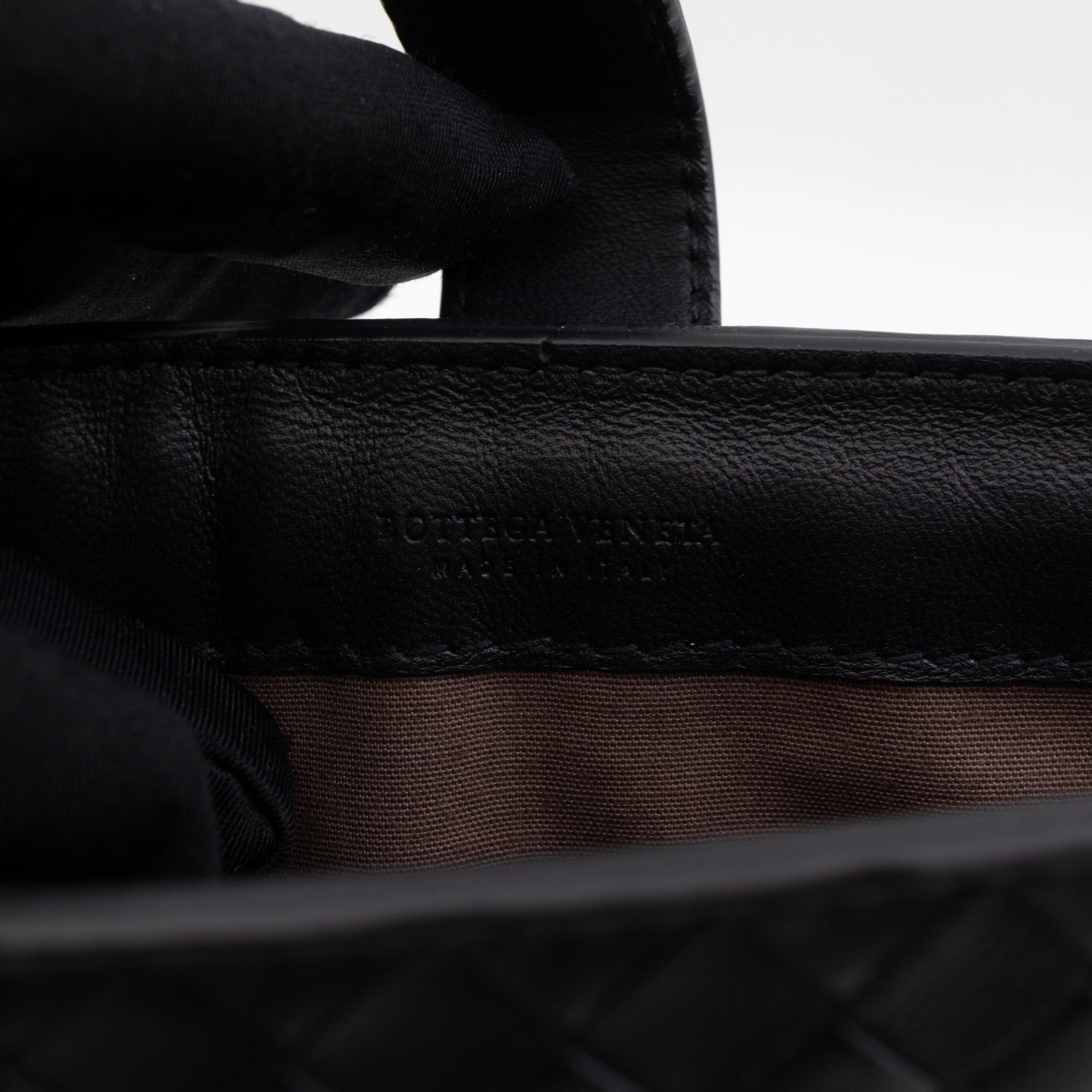 iPad Case Intrecciato Black Leather