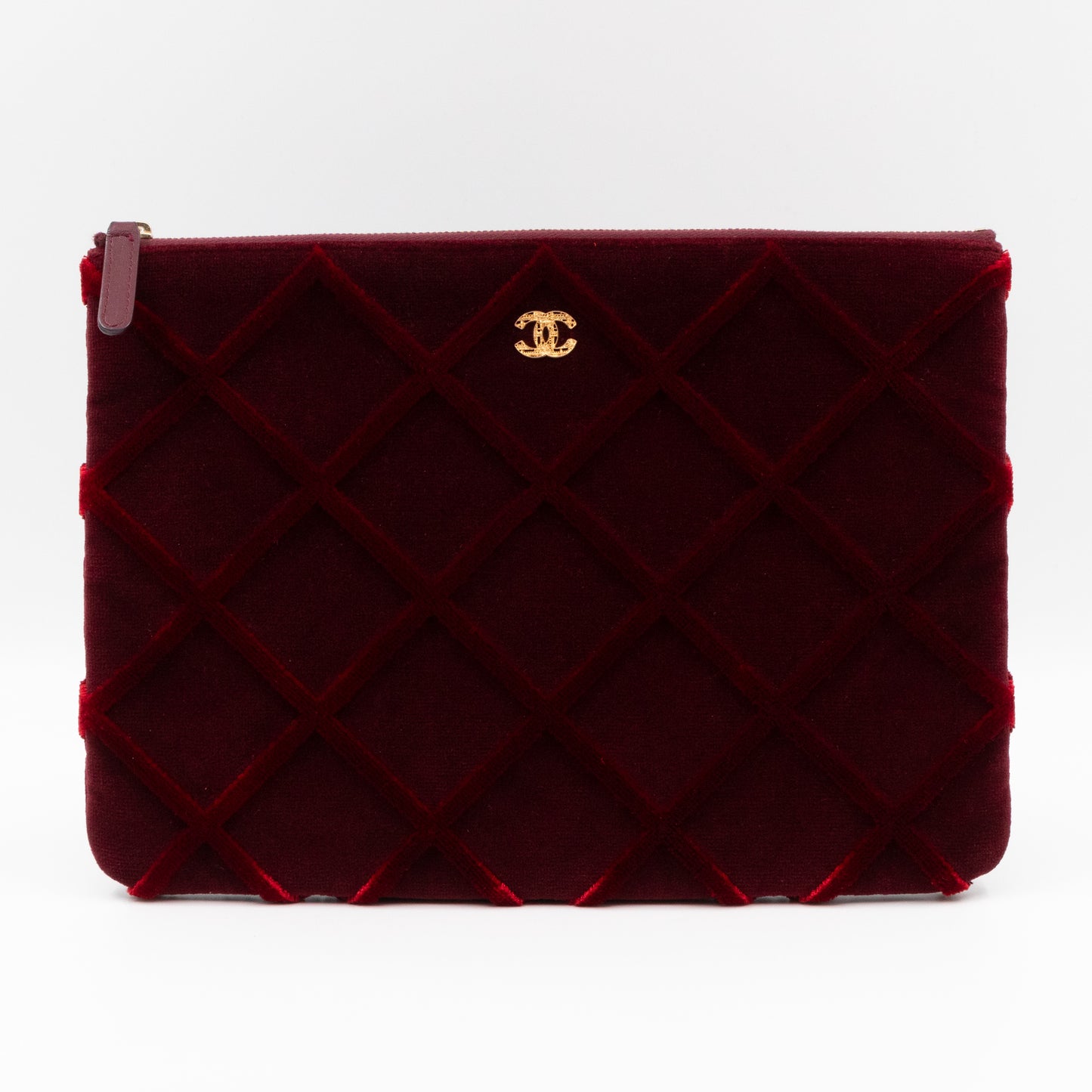 Medium O Case Burgundy Velvet Quilted