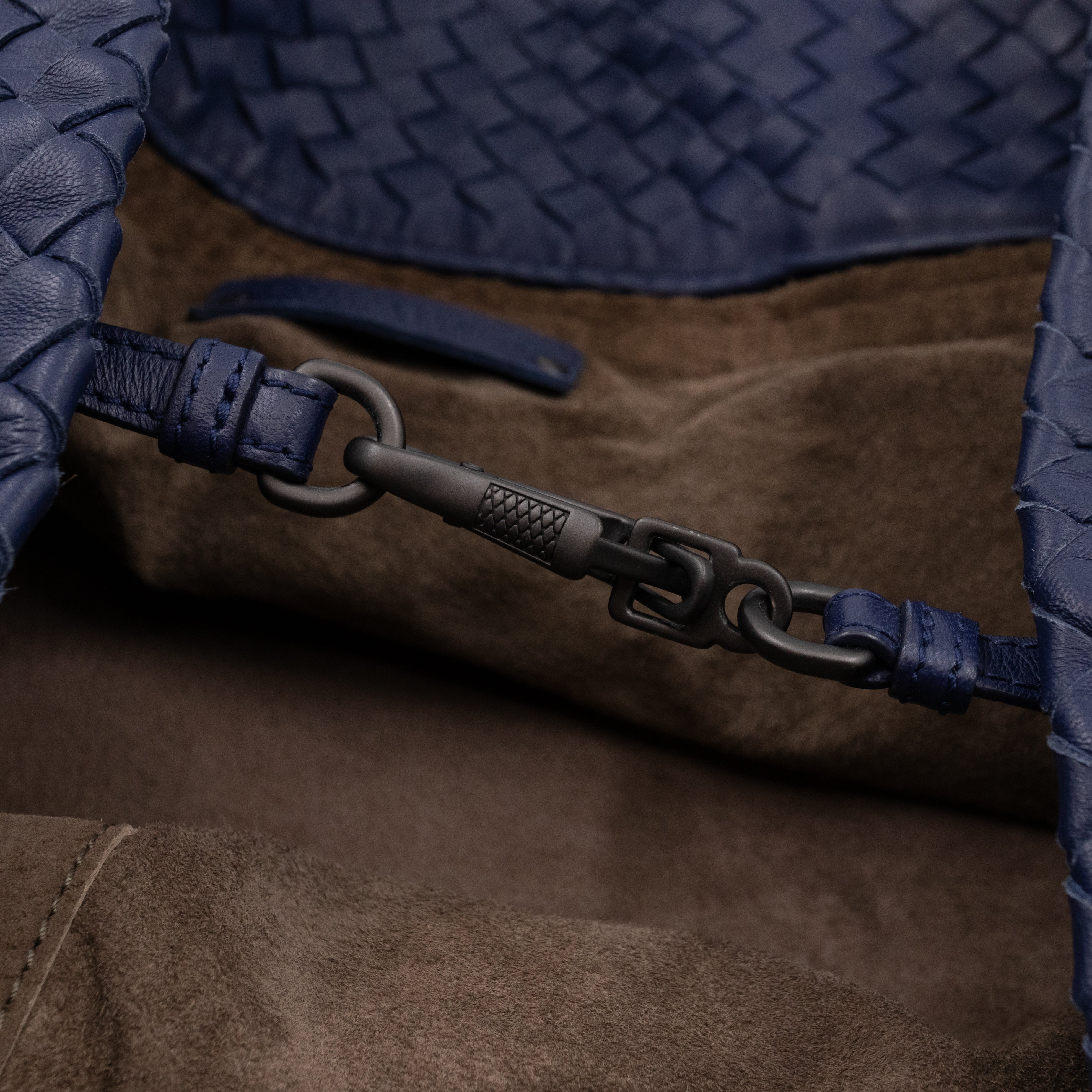 Large Cabat Tote Intrecciato Blue Leather