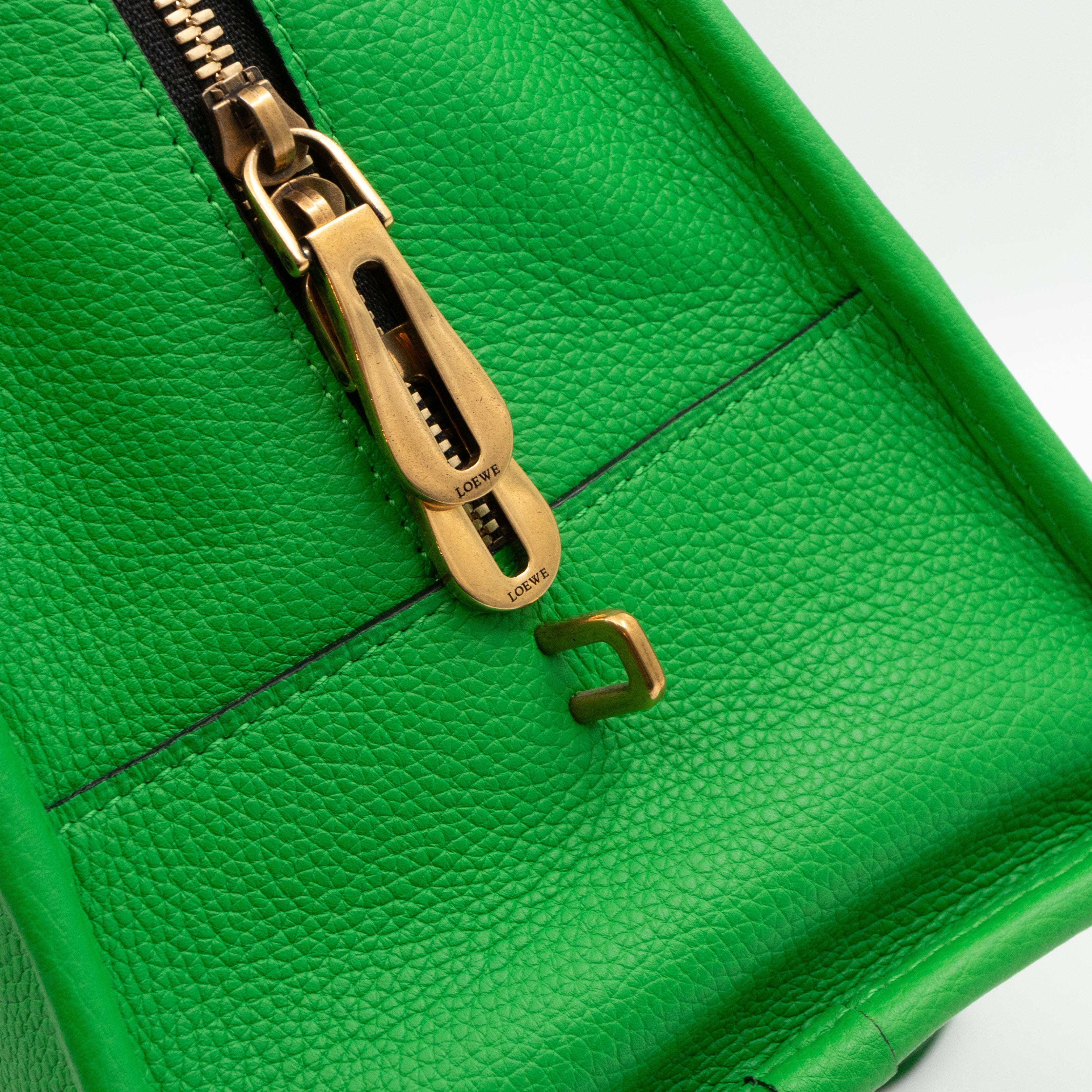 Acid Amazona 36 Handbag Green Leather