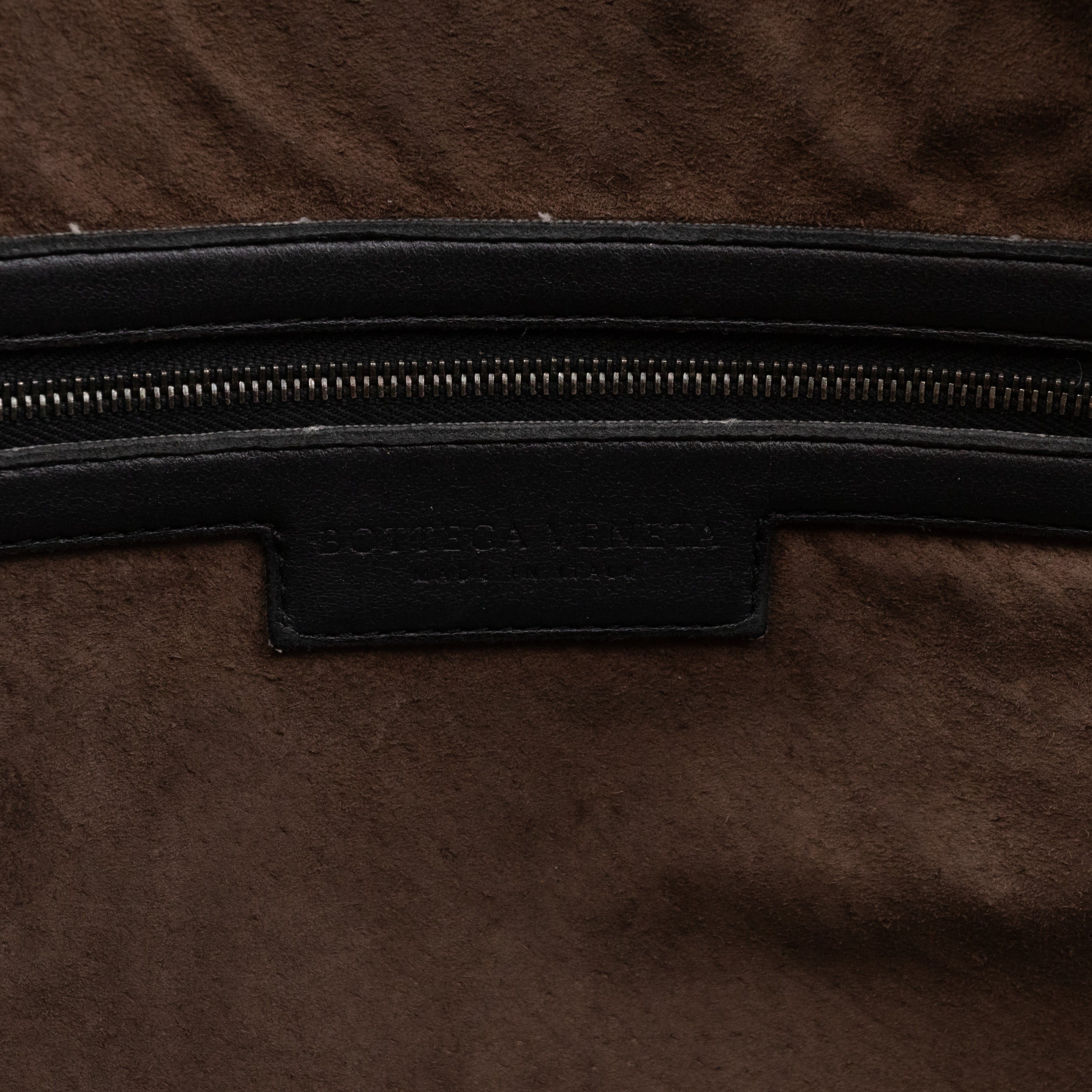 Large Nodini Messenger Intrecciato Black