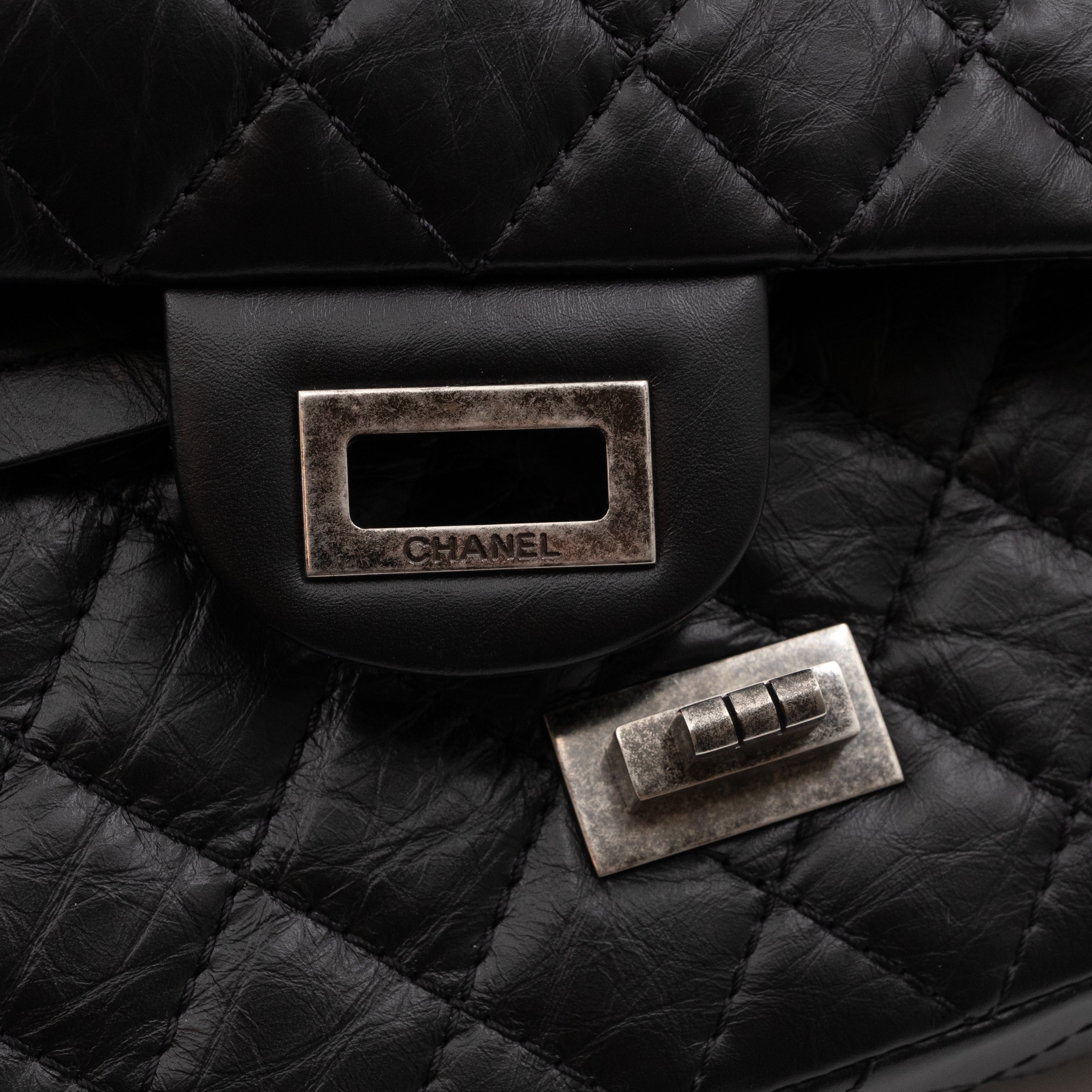 2.55 Reissue 225 Medium Black Aged Calfskin Leather