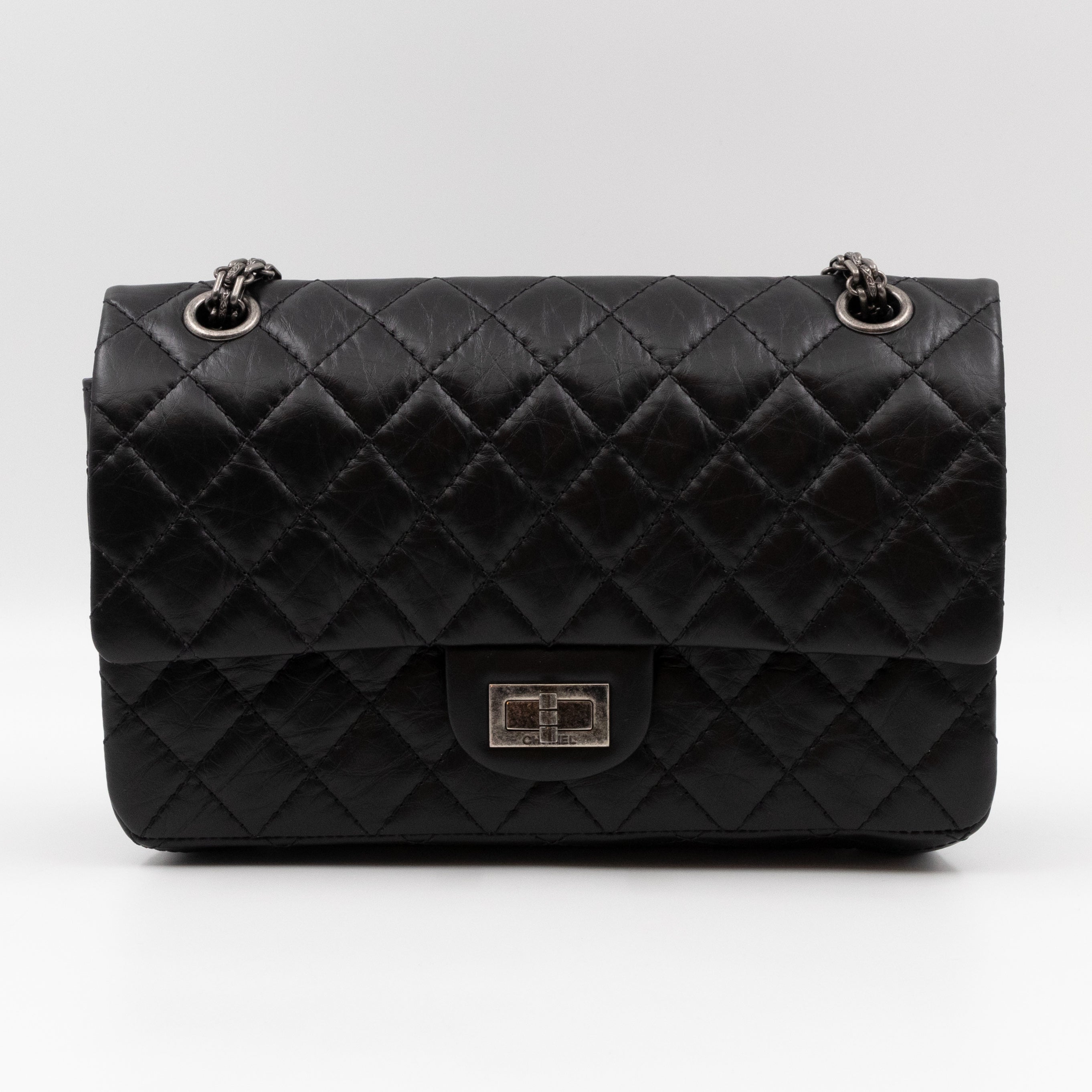 2.55 Reissue 225 Medium Black Aged Calfskin Leather