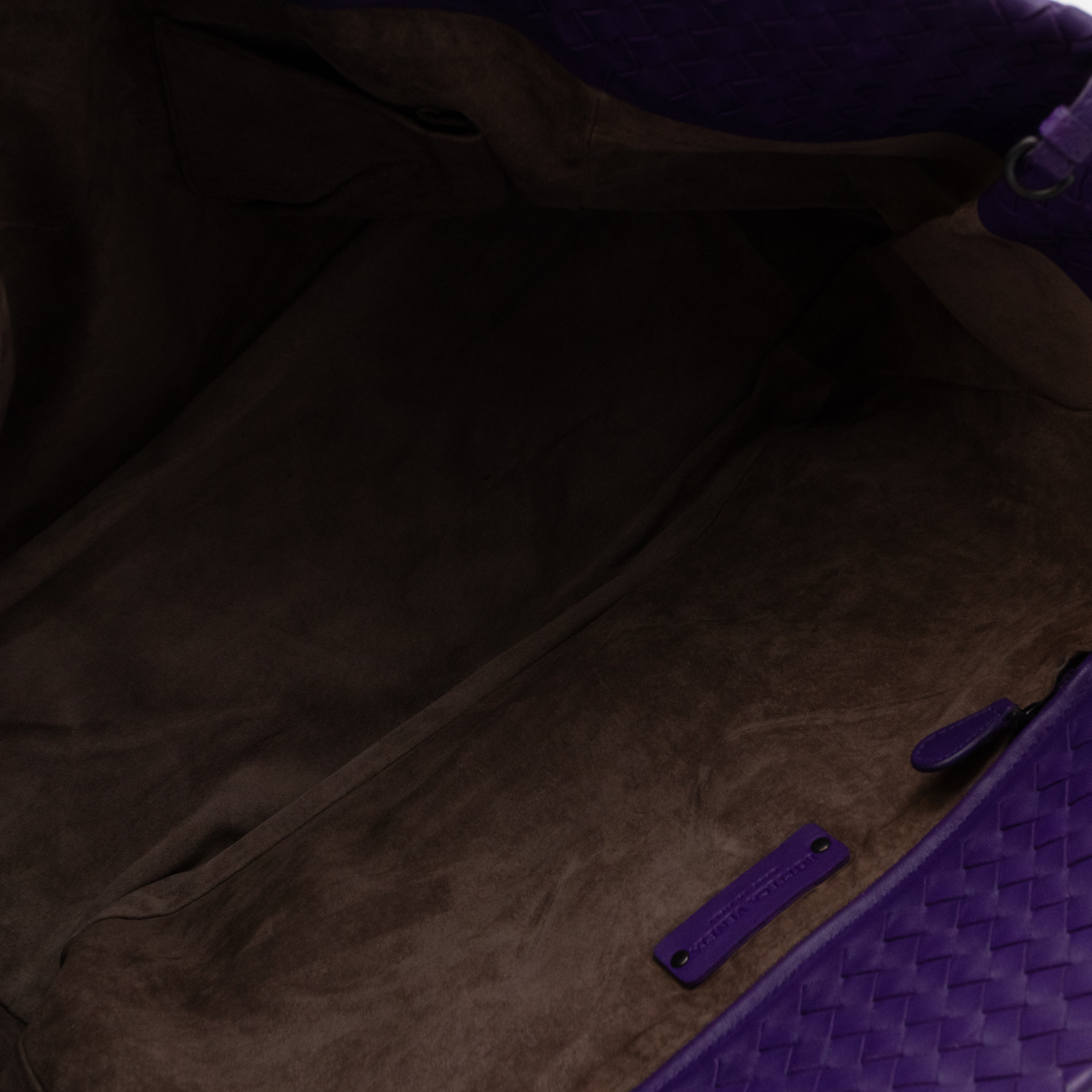 Large Cabat Tote Intrecciato Purple Leather