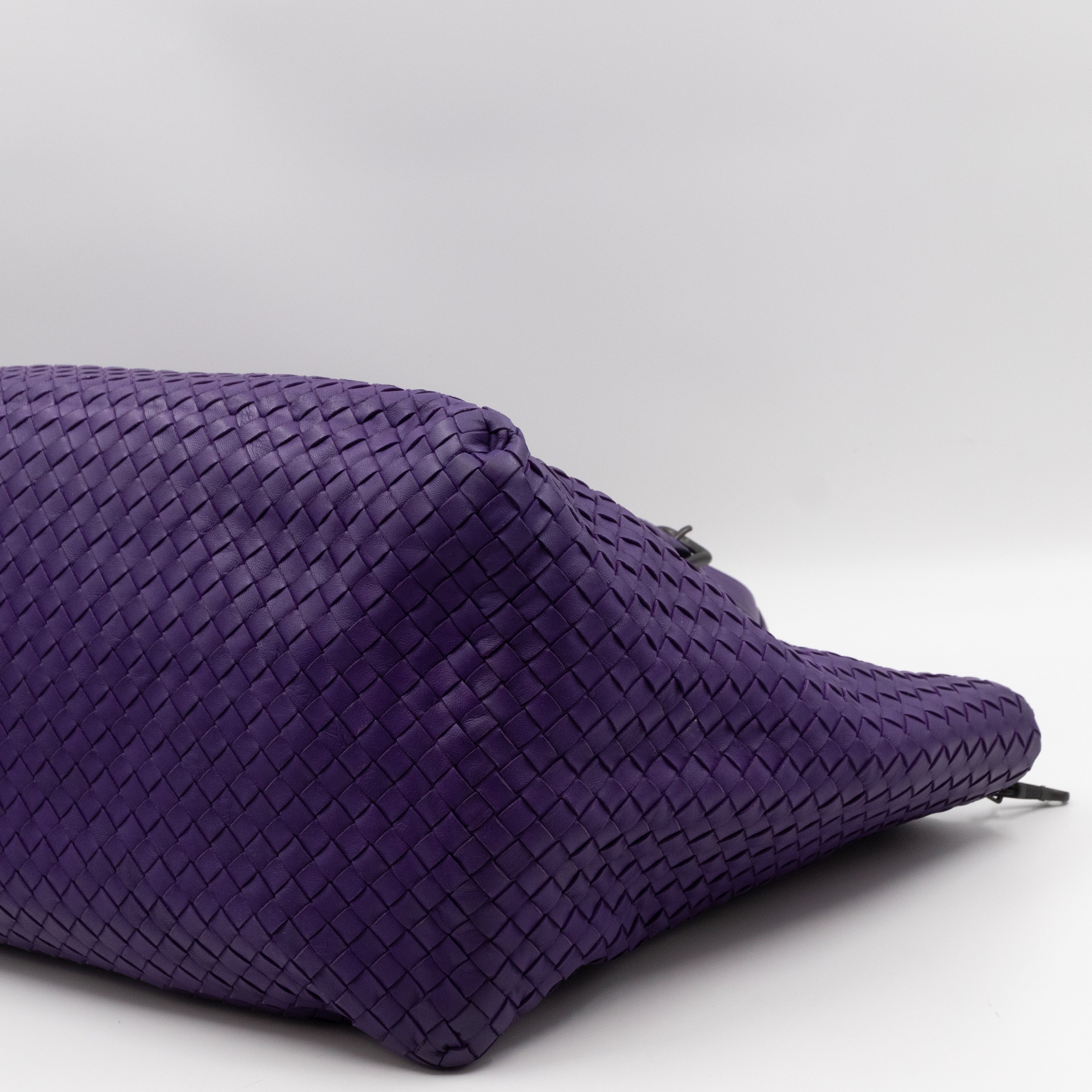 Large Cabat Tote Intrecciato Purple Leather