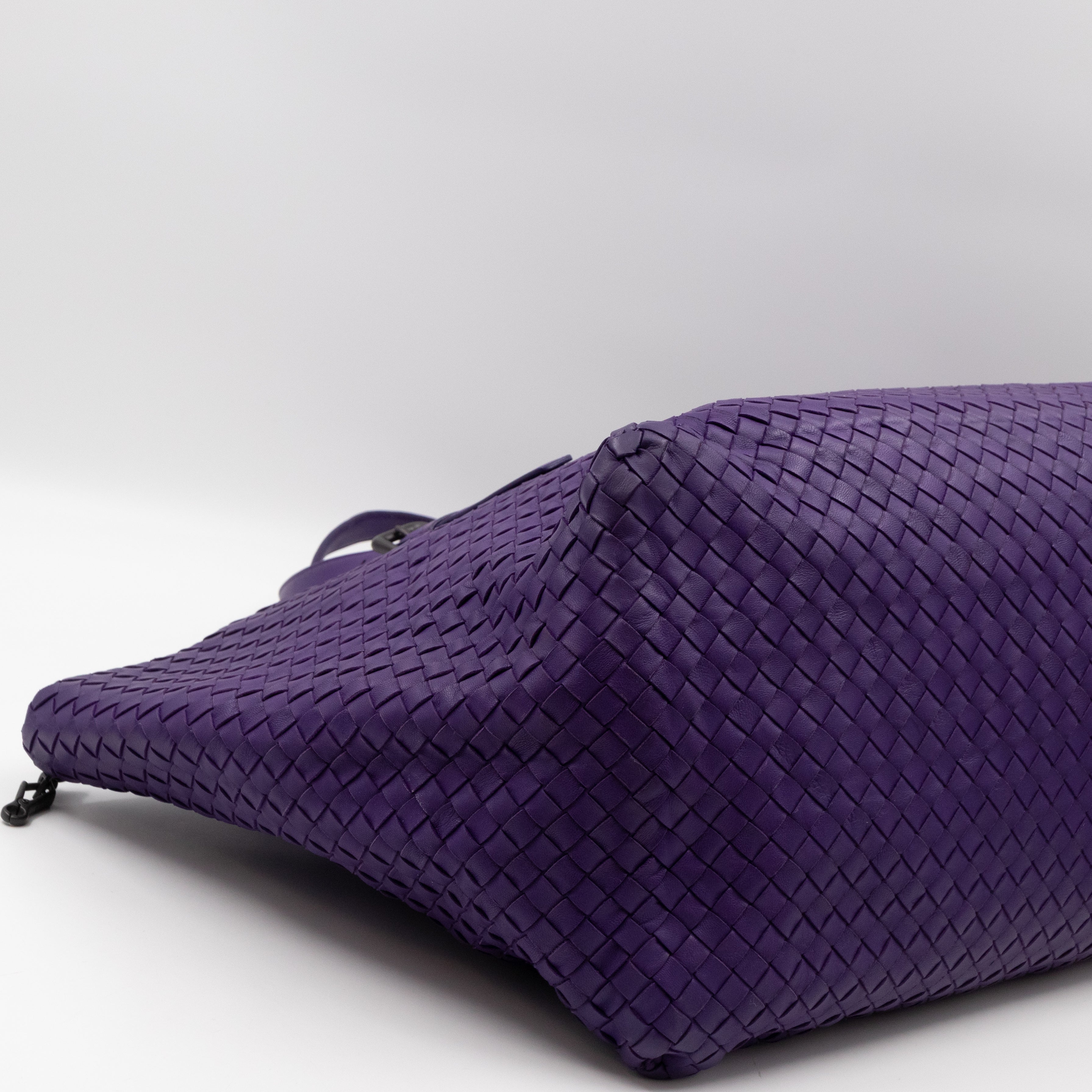 Large Cabat Tote Intrecciato Purple Leather
