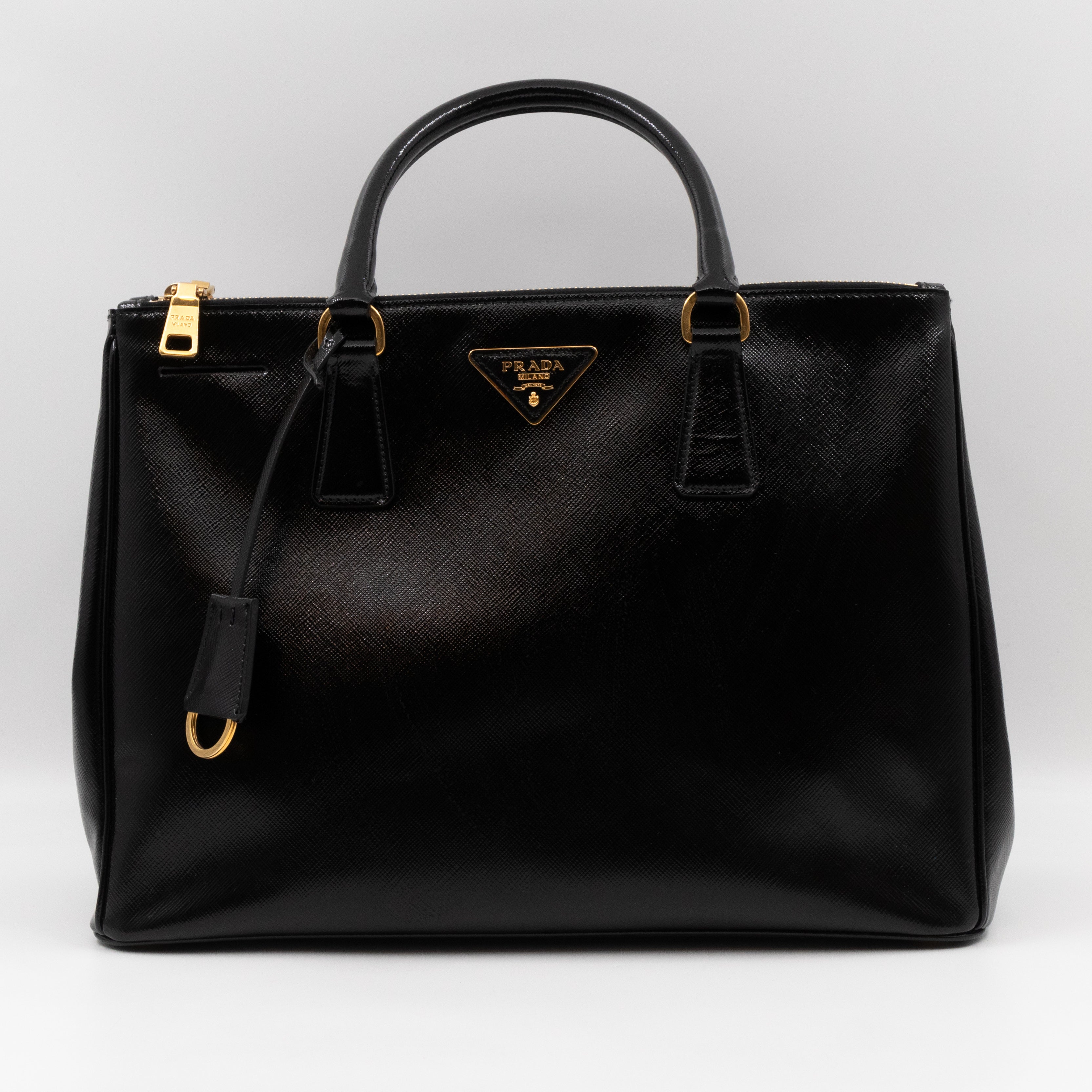 Galleria Large Double Zip Black Saffiano Vernis