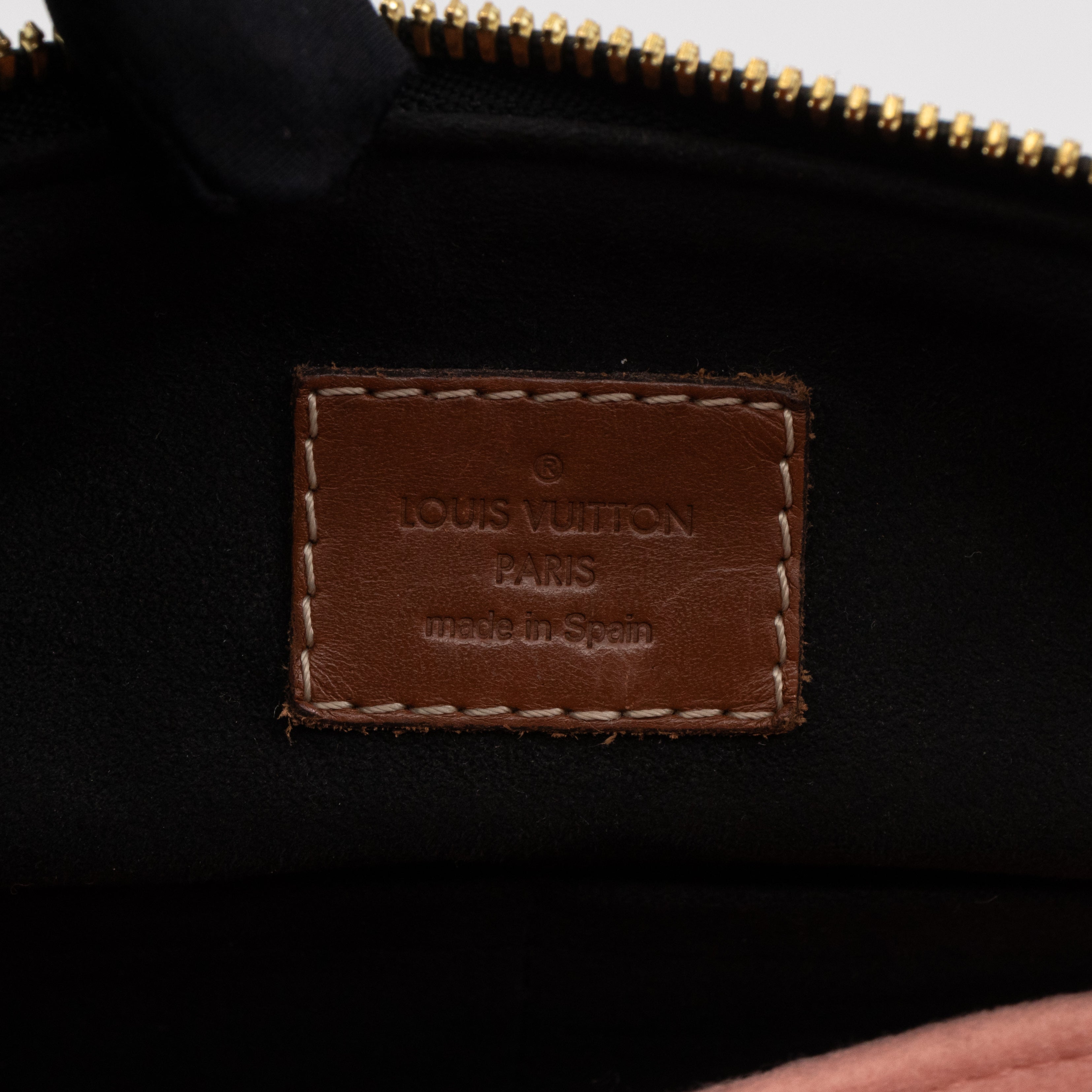 Pallas Monogram Black