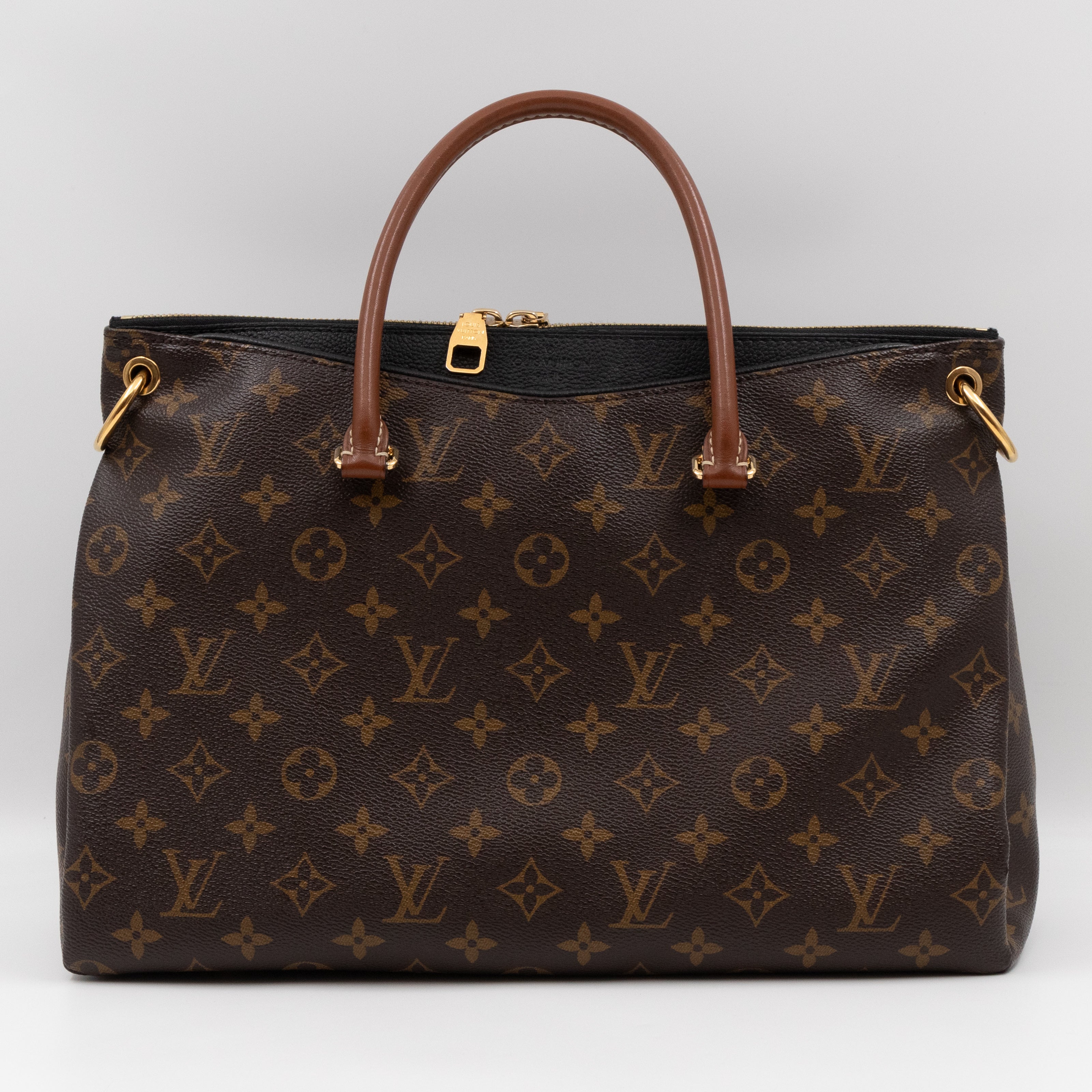 Pallas Monogram Black