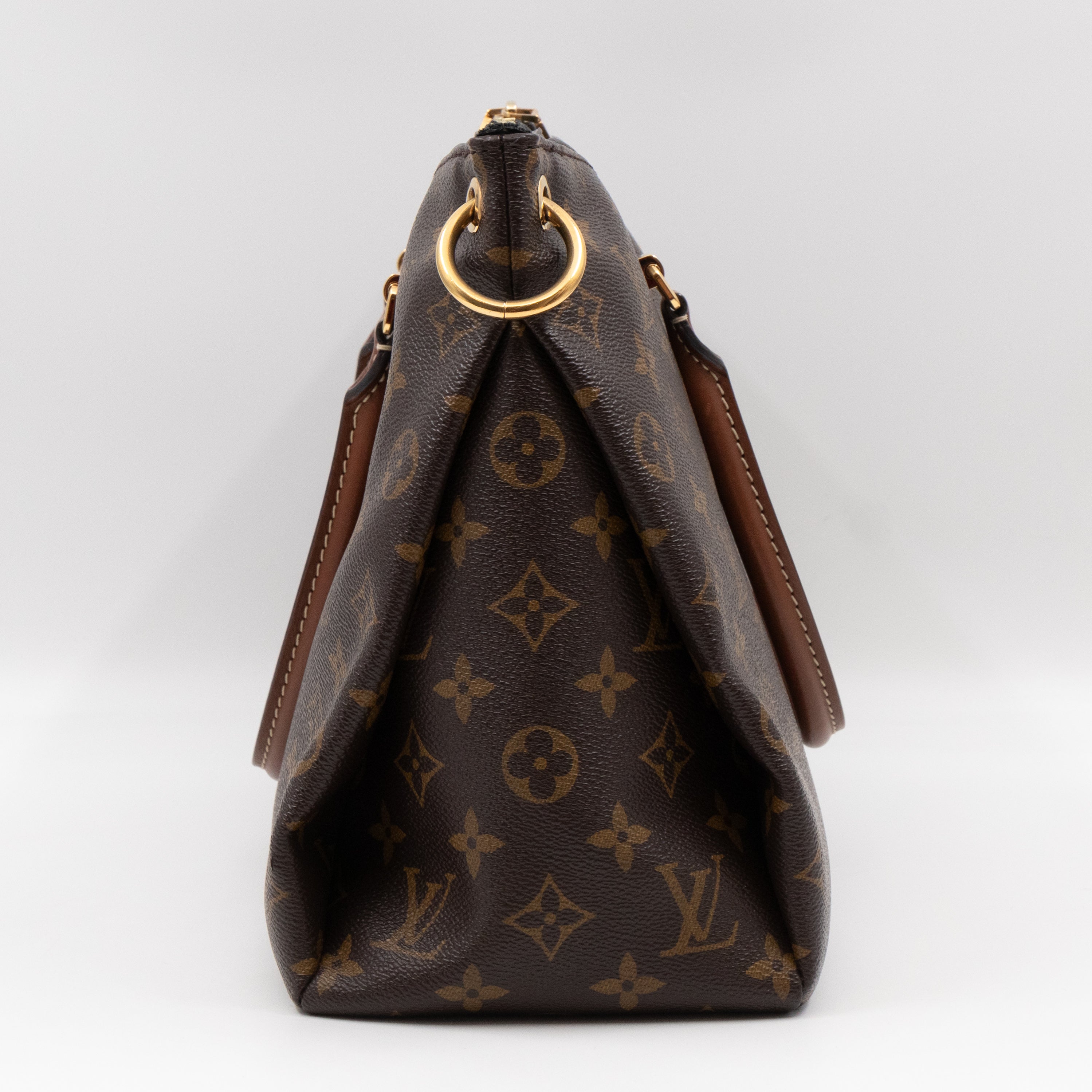 Pallas Monogram Black