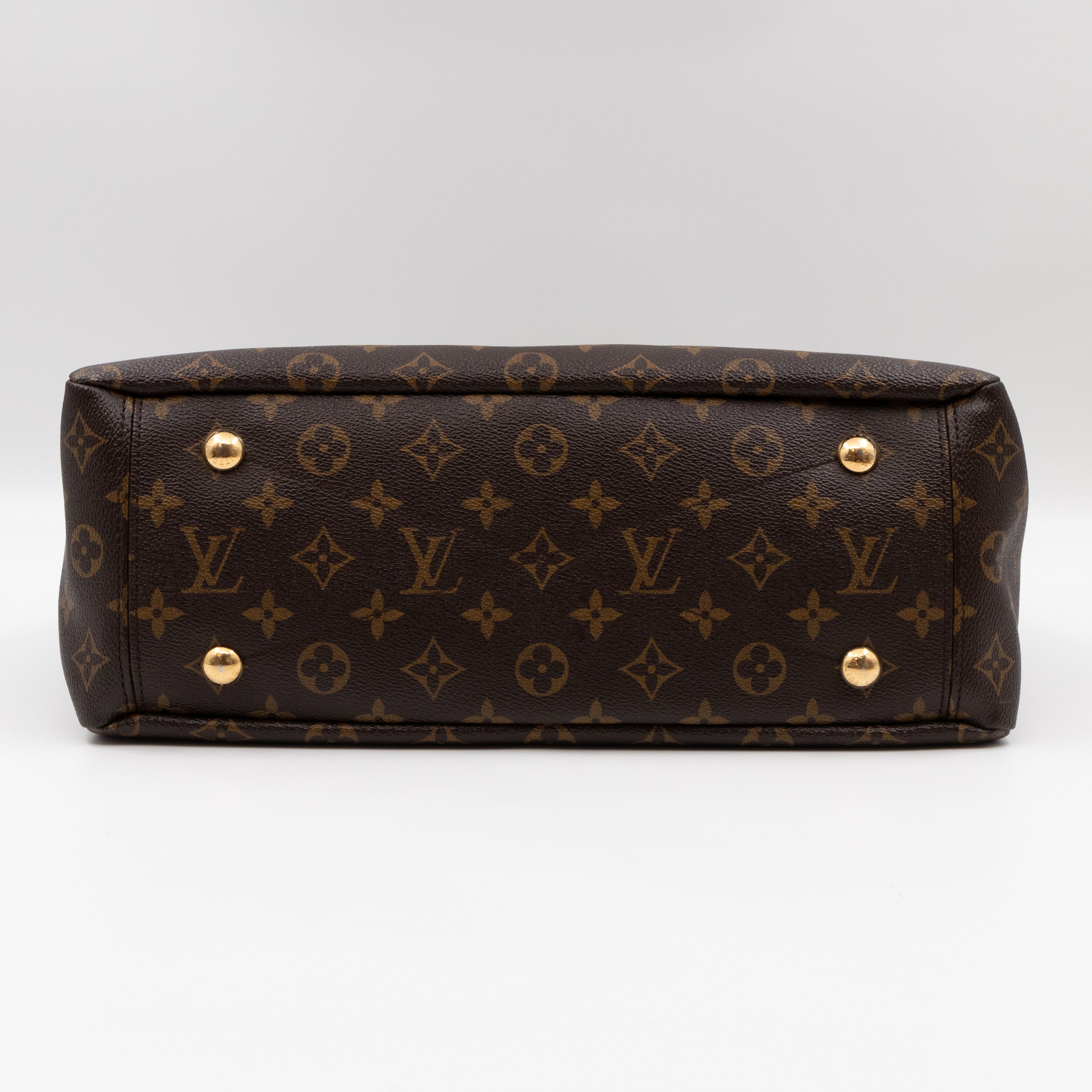 Pallas Monogram Black