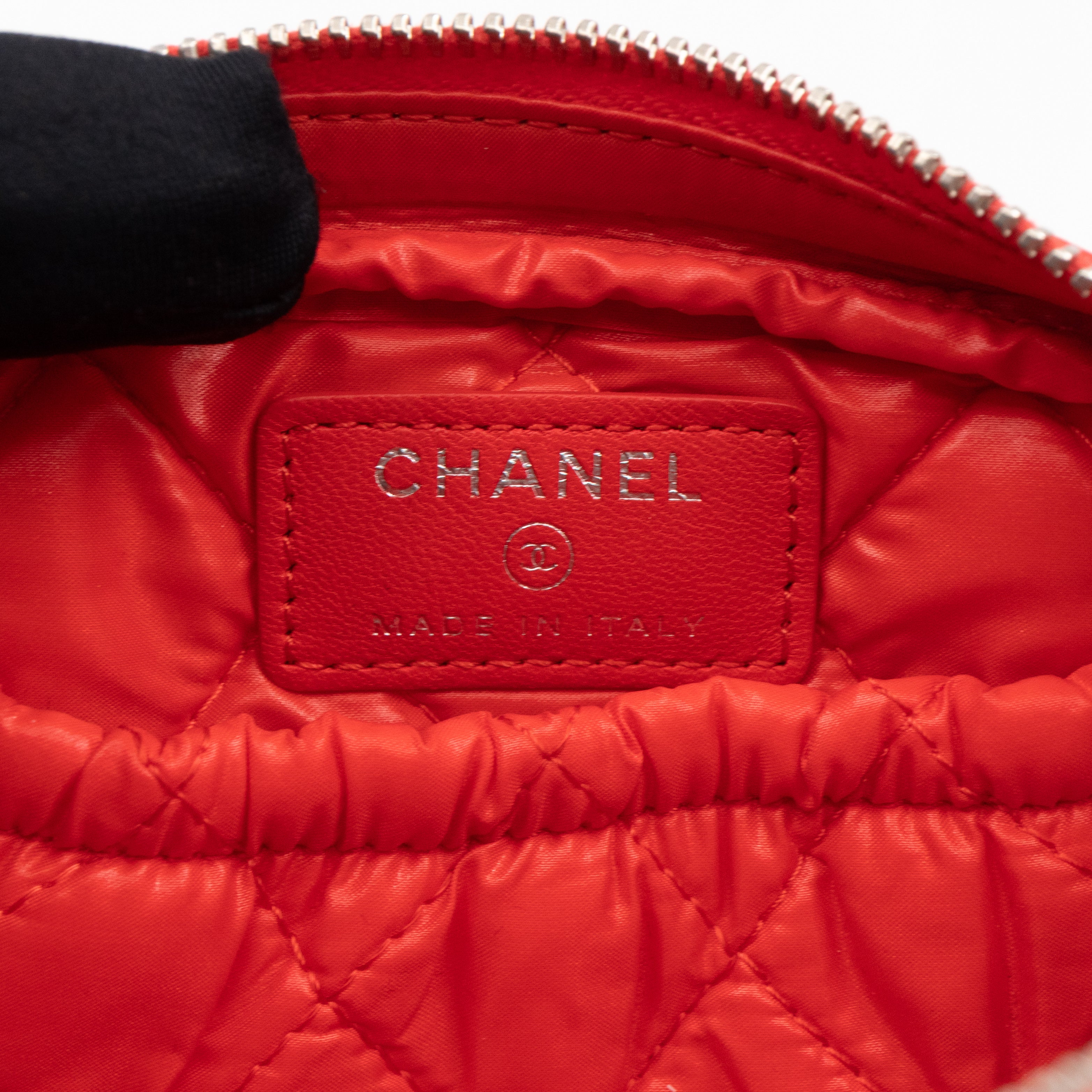 Curvy Pouch Cosmetic Case Coral Leather