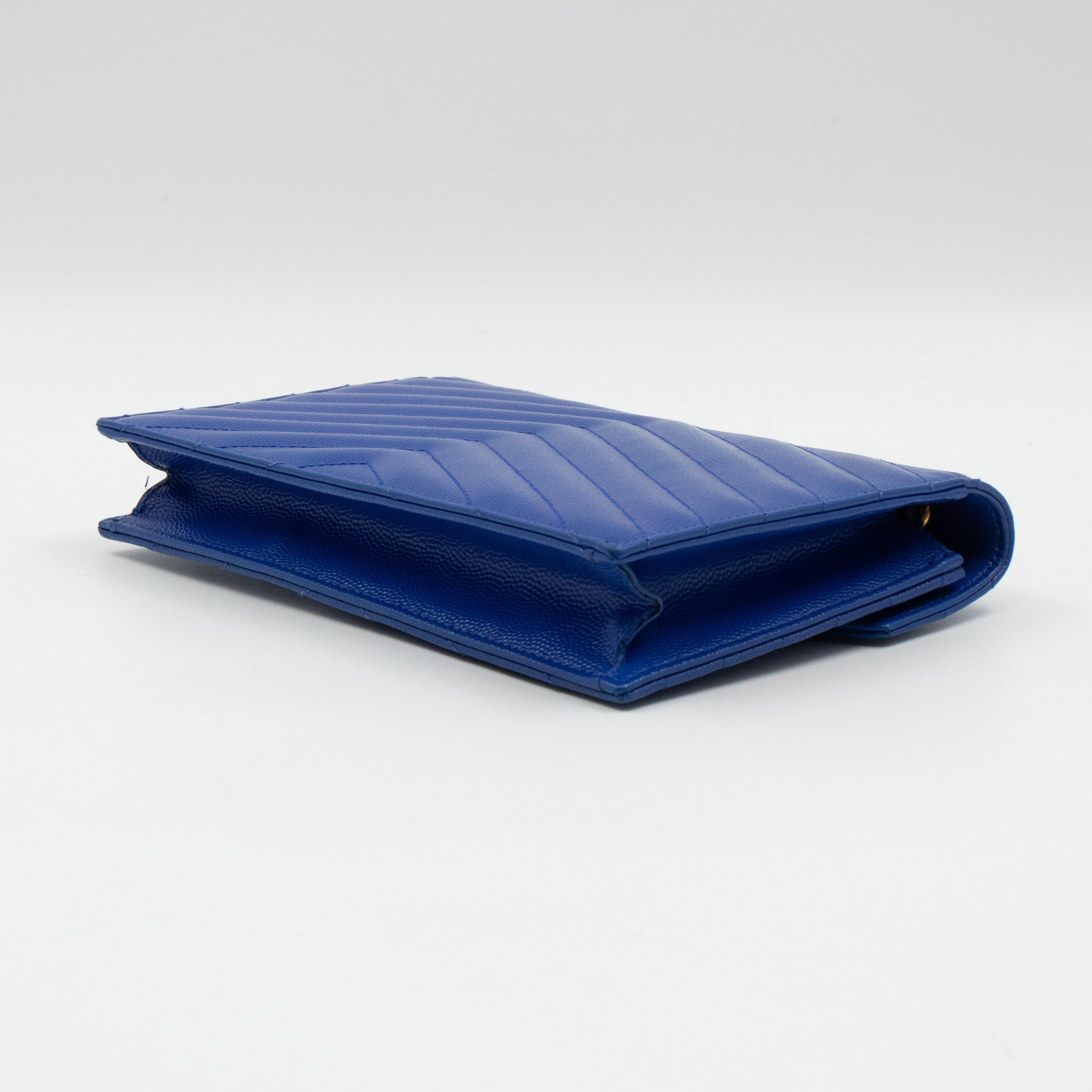Cassandre Envelope Chain Wallet Blue Grained Leather