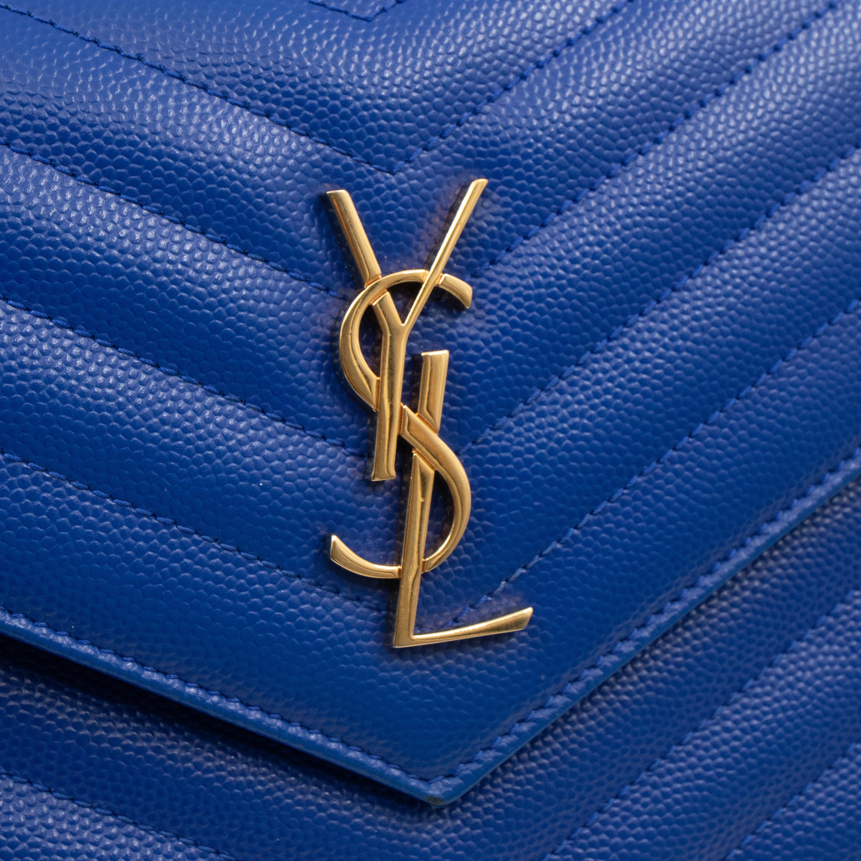 Cassandre Envelope Chain Wallet Blue Grained Leather