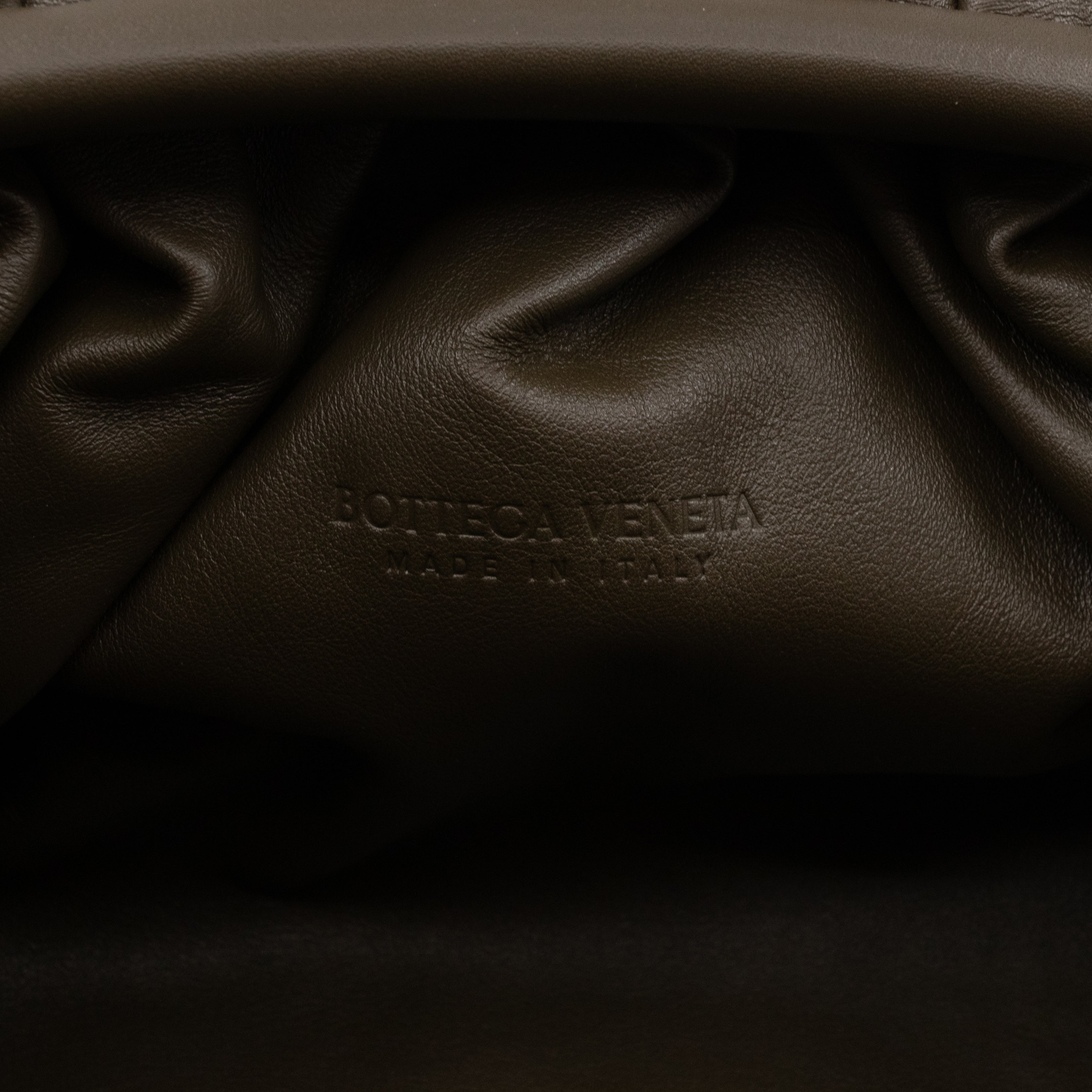 The Pouch Clutch Leather Green