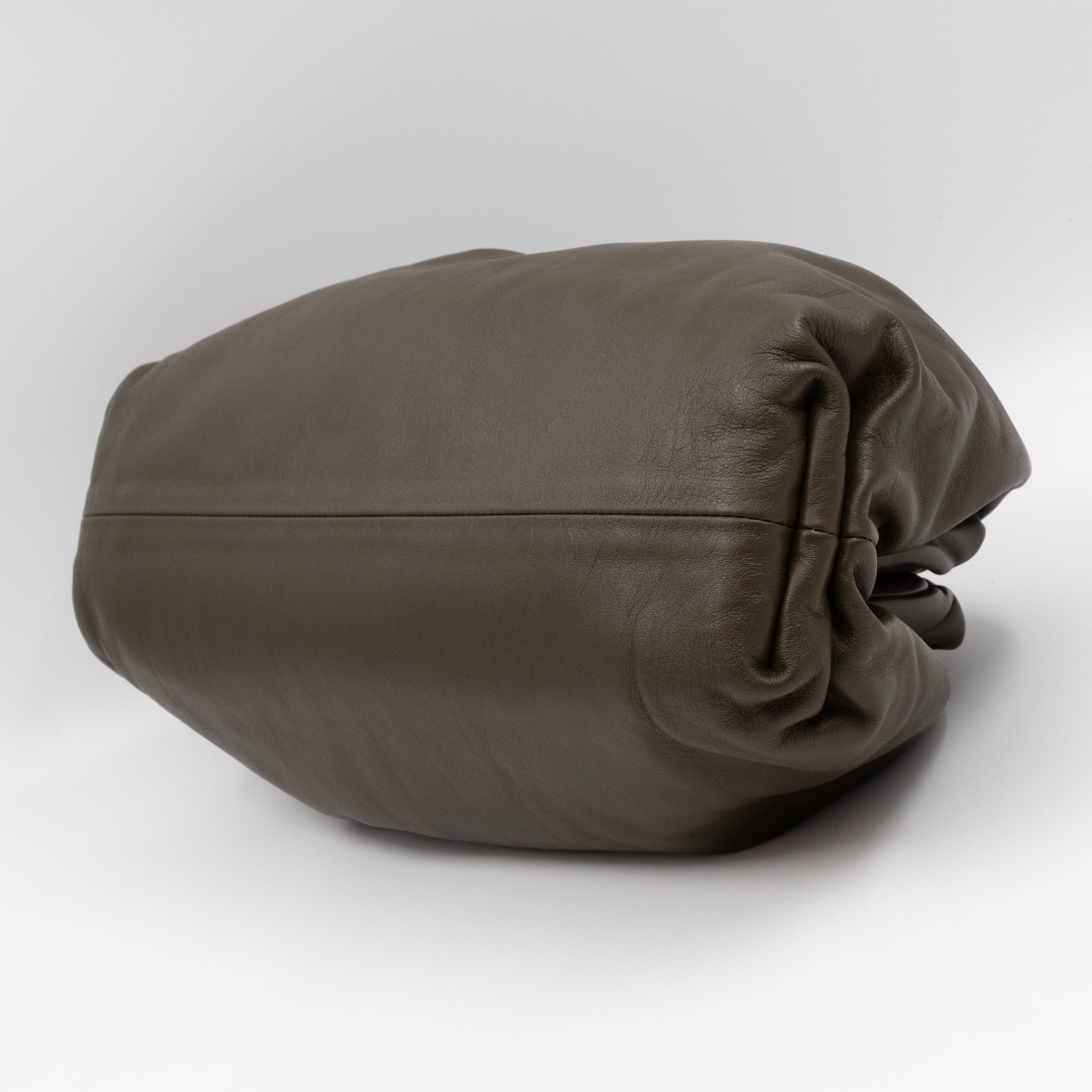 The Pouch Clutch Leather Green