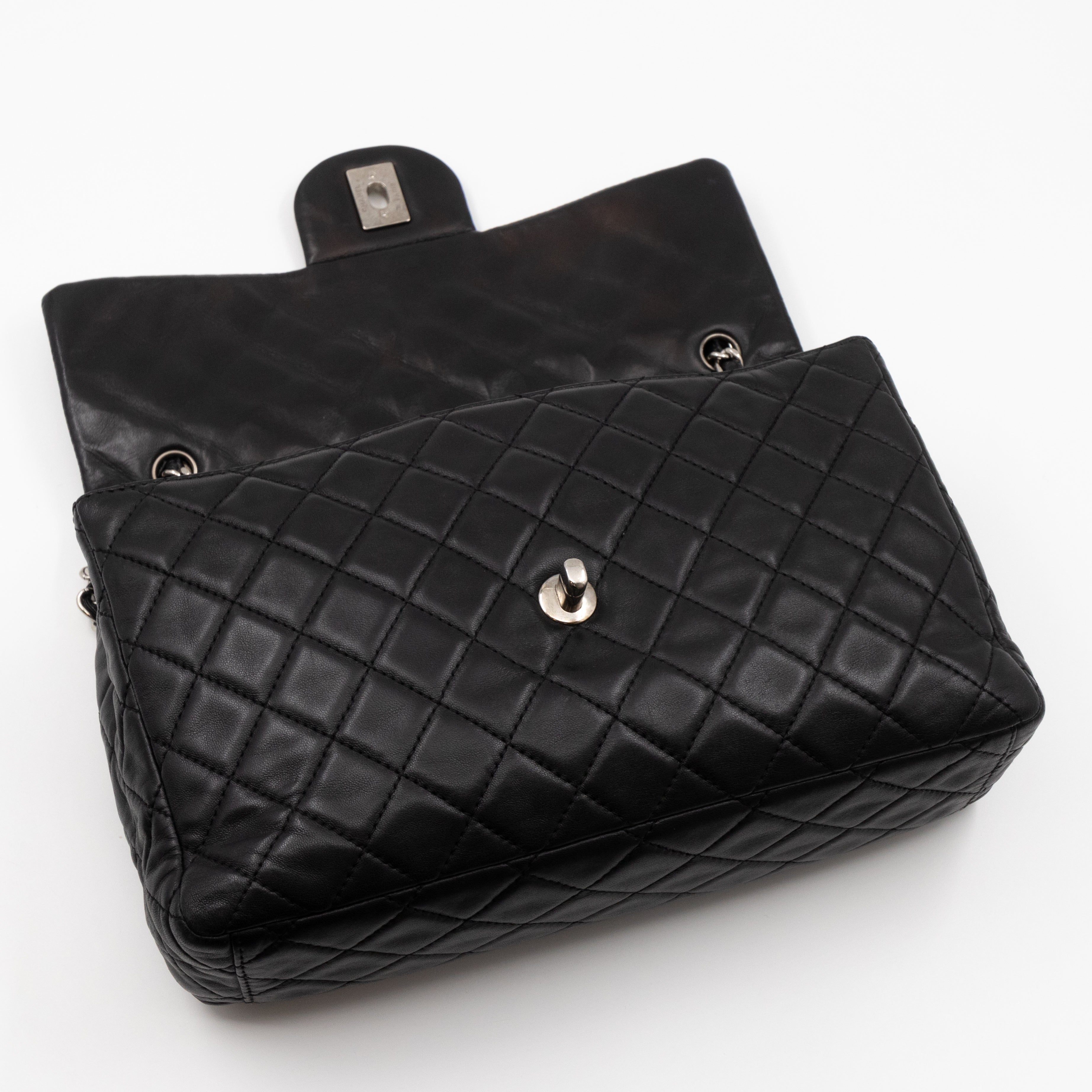 Classic Single Flap Maxi Black Lambskin Silver