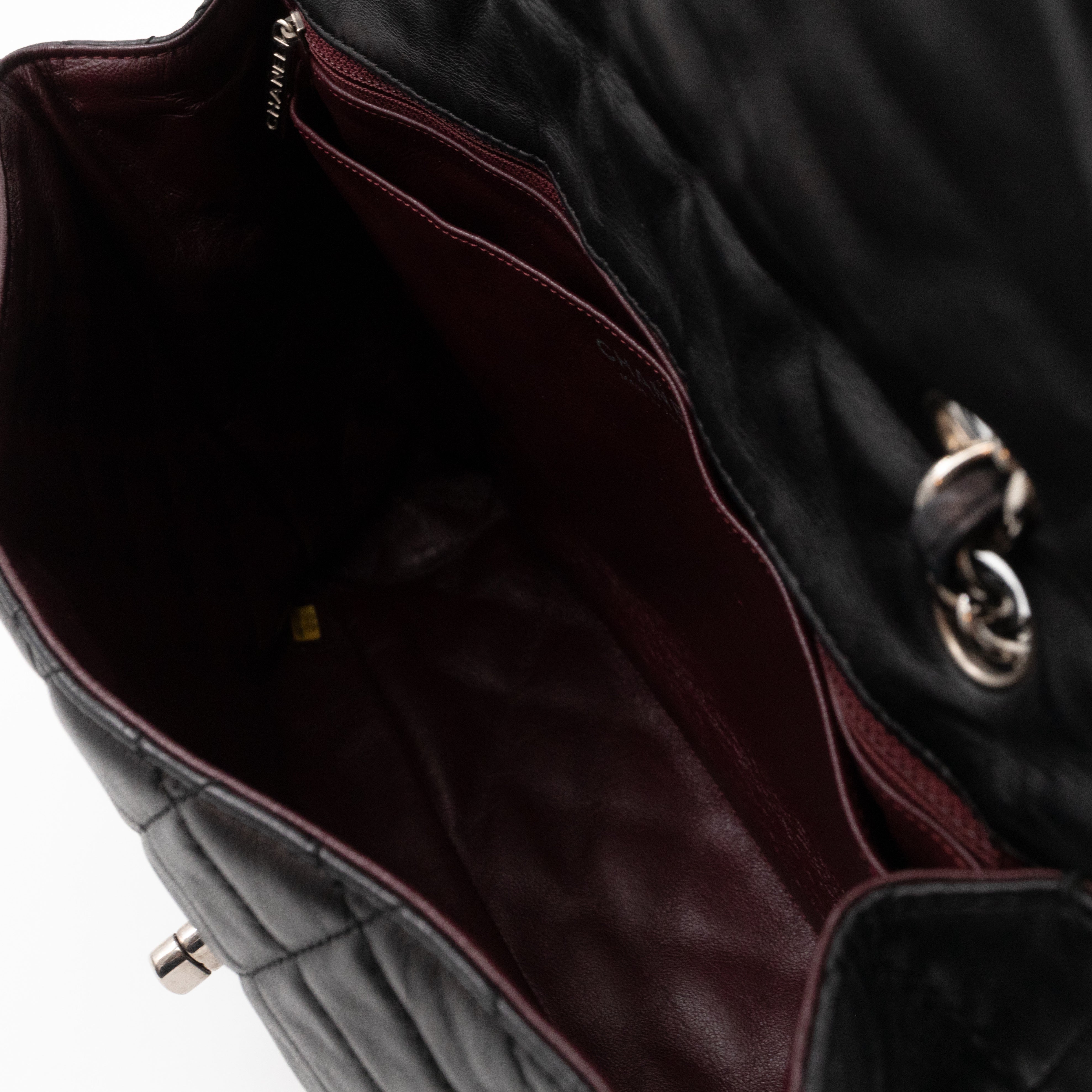 Classic Single Flap Maxi Black Lambskin Silver