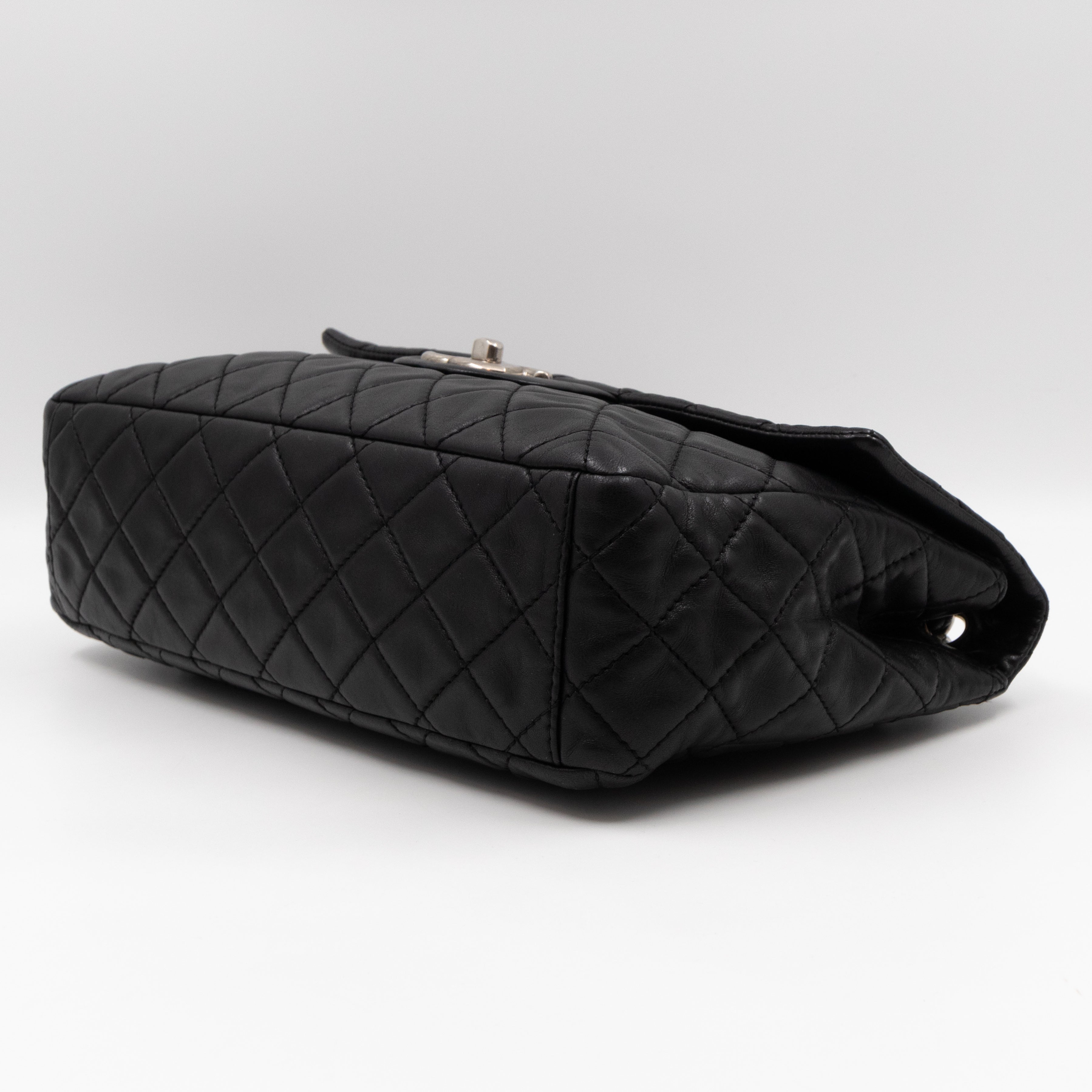 Classic Single Flap Maxi Black Lambskin Silver