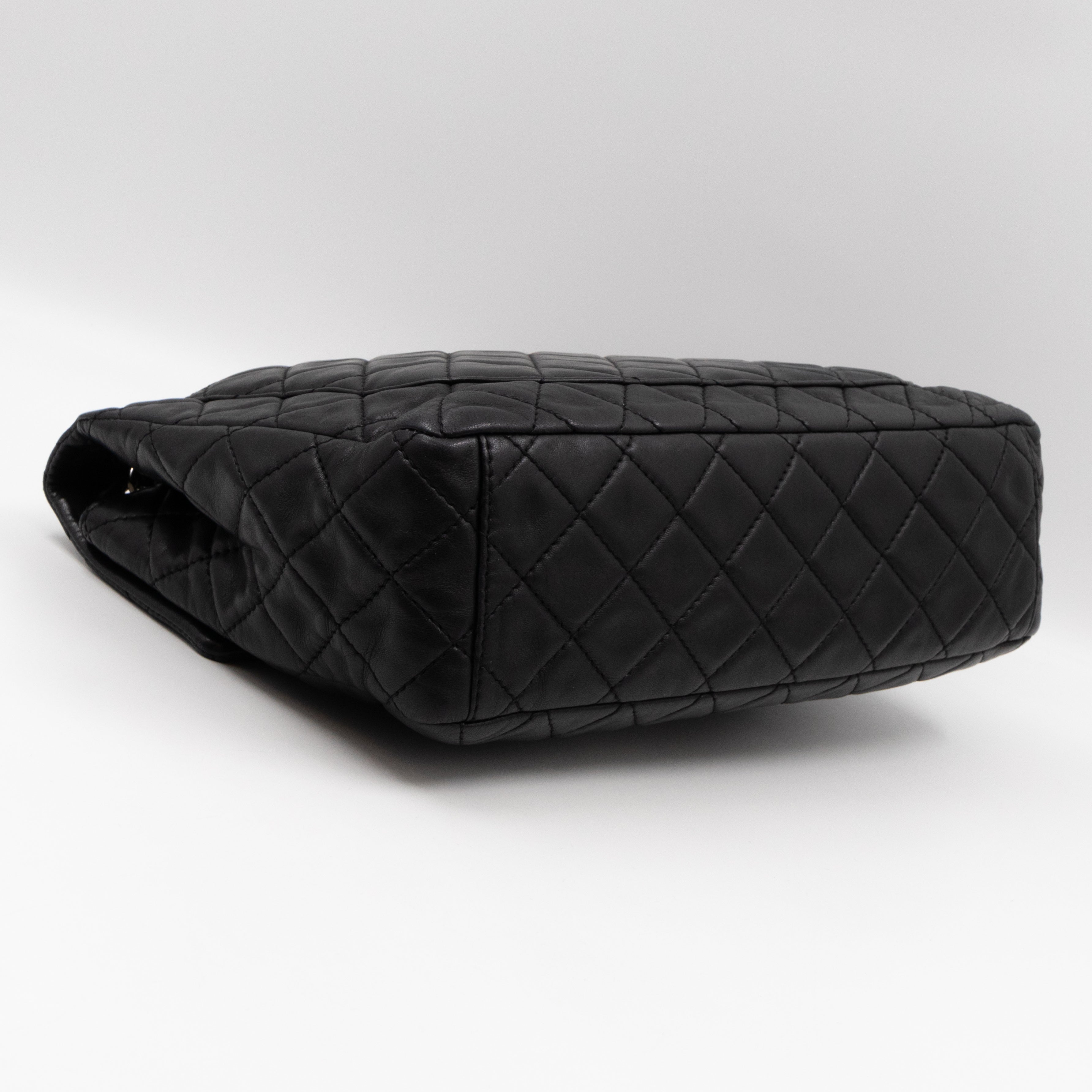 Classic Single Flap Maxi Black Lambskin Silver