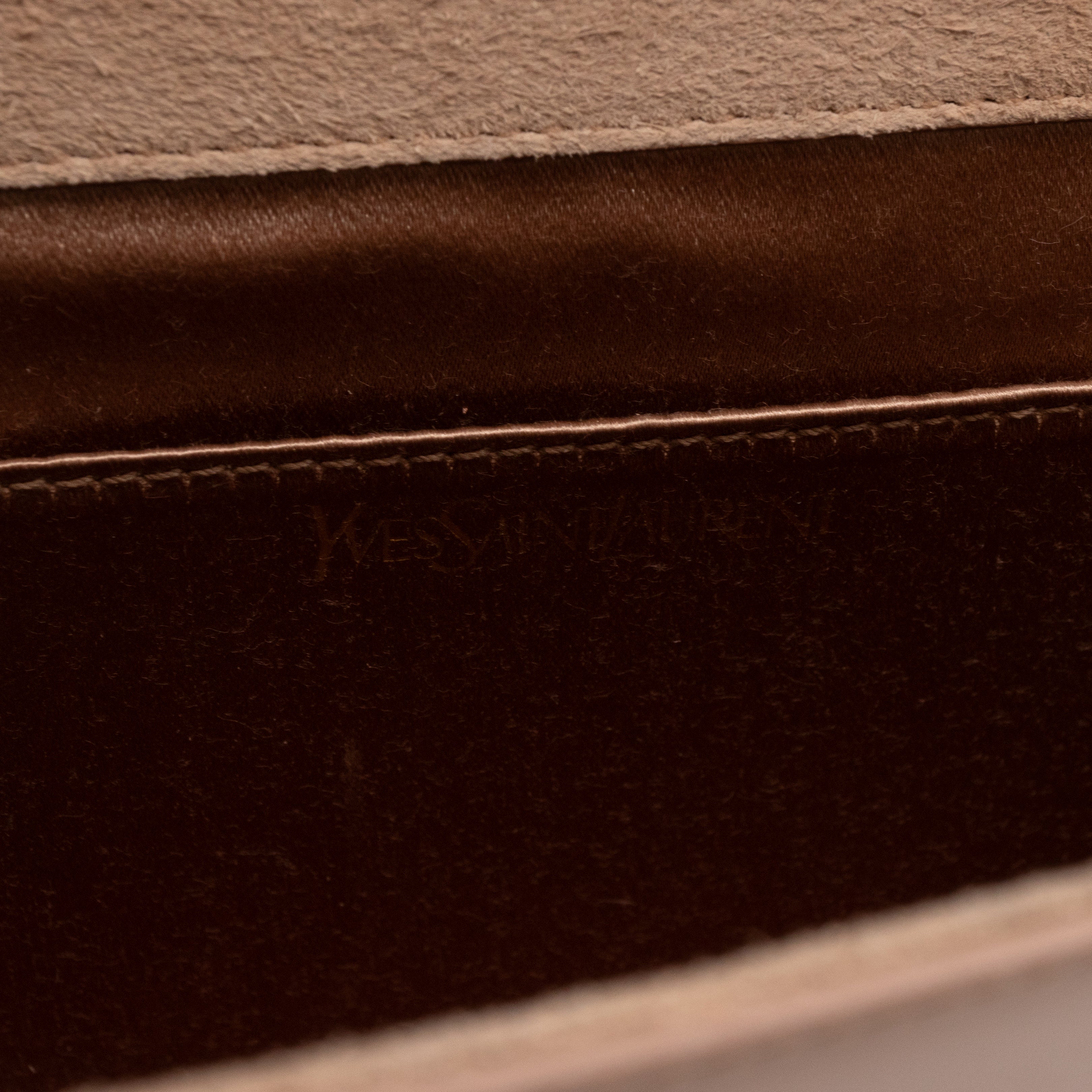 Belle De Jour Clutch Large Patent Leather Rose Beige