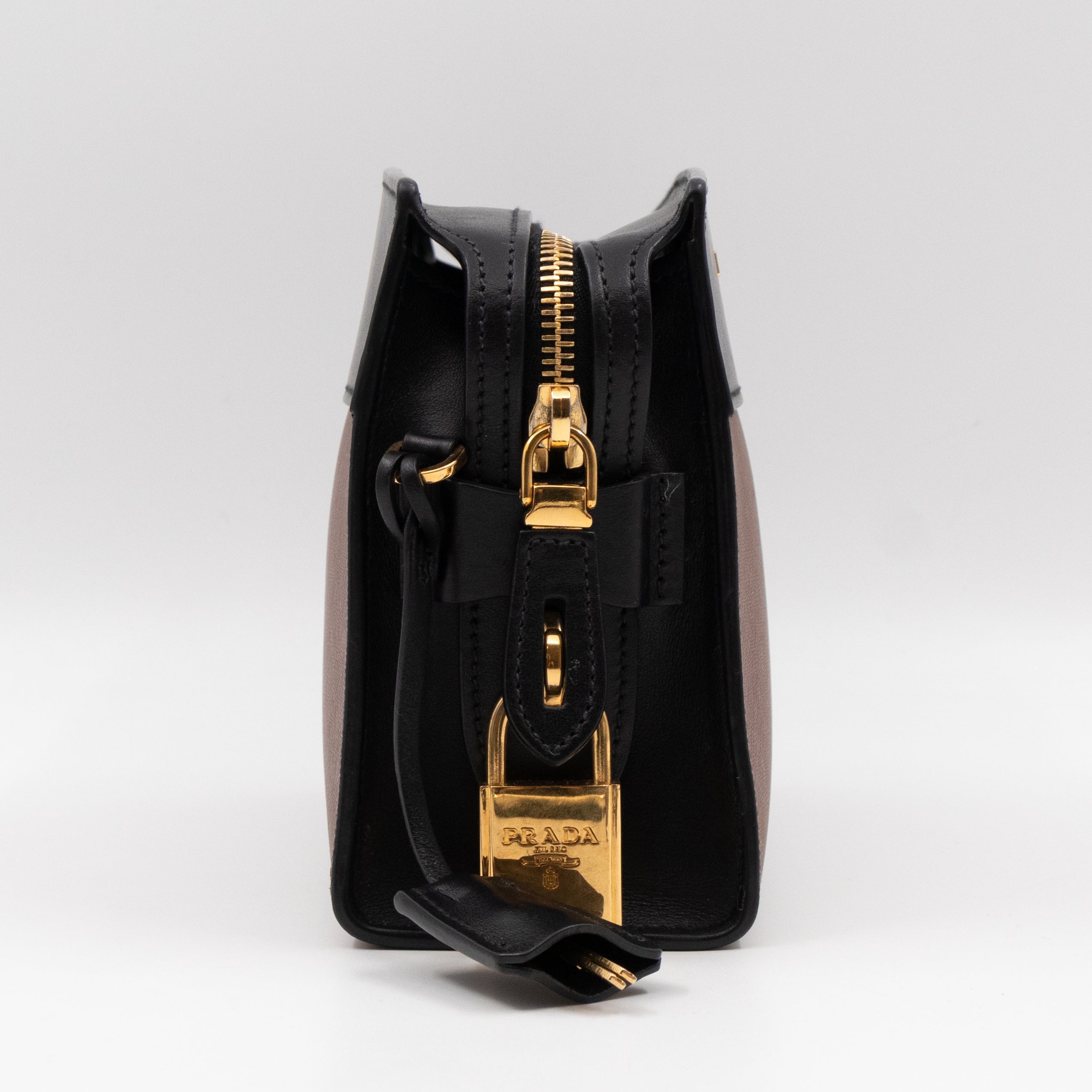 Esplanade Shoulder Bag Palissandro Brown & Noir Leather
