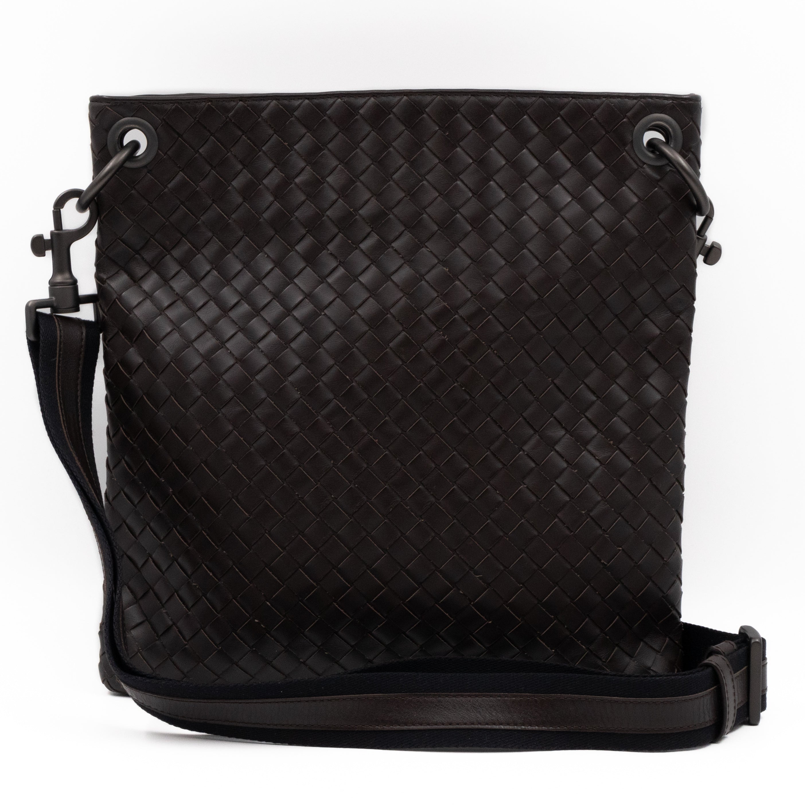 Flat Messenger Bag Intrecciato Dark Brown Leather