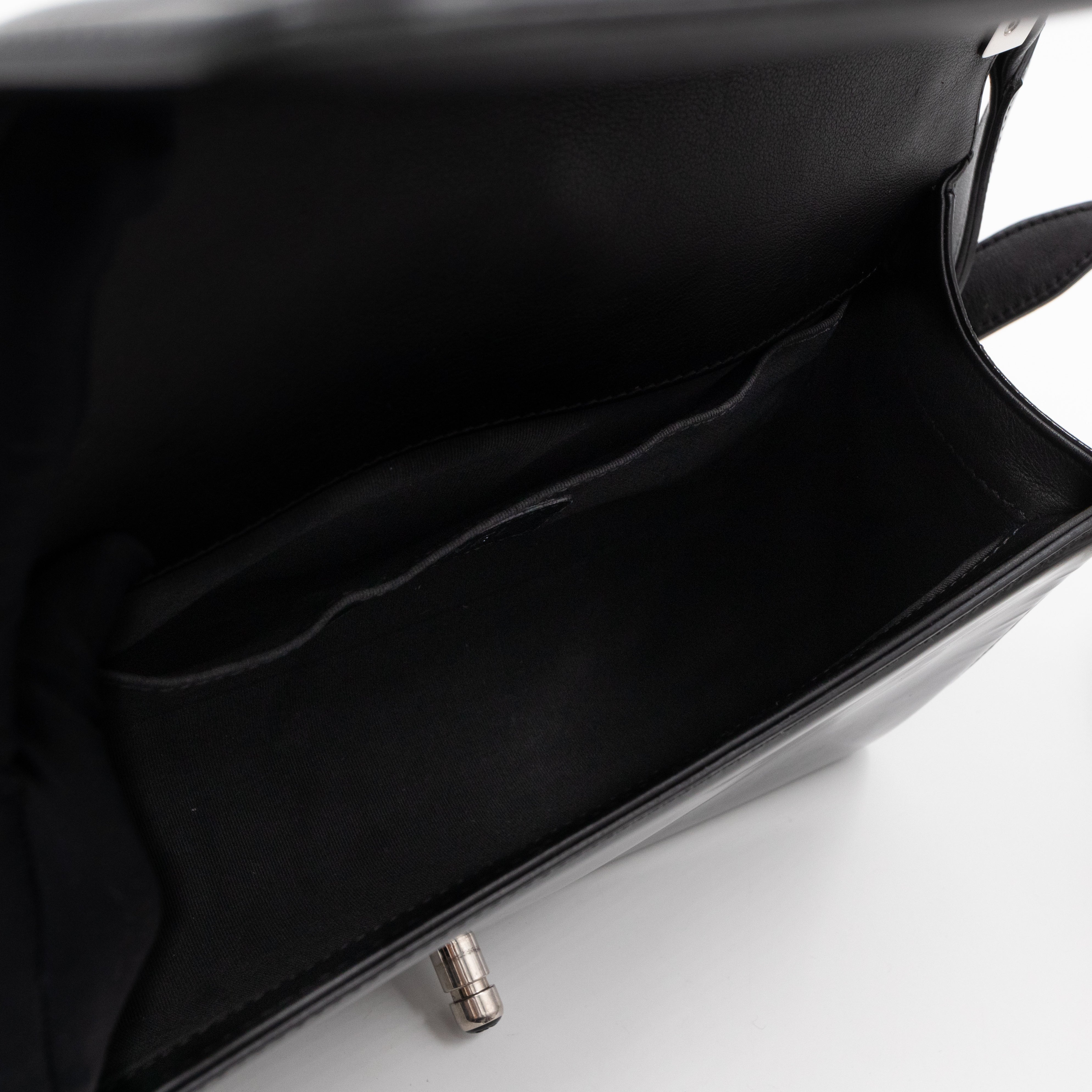 Boy Bag Old Medium Black Patent Leather with Plexiglass Lock