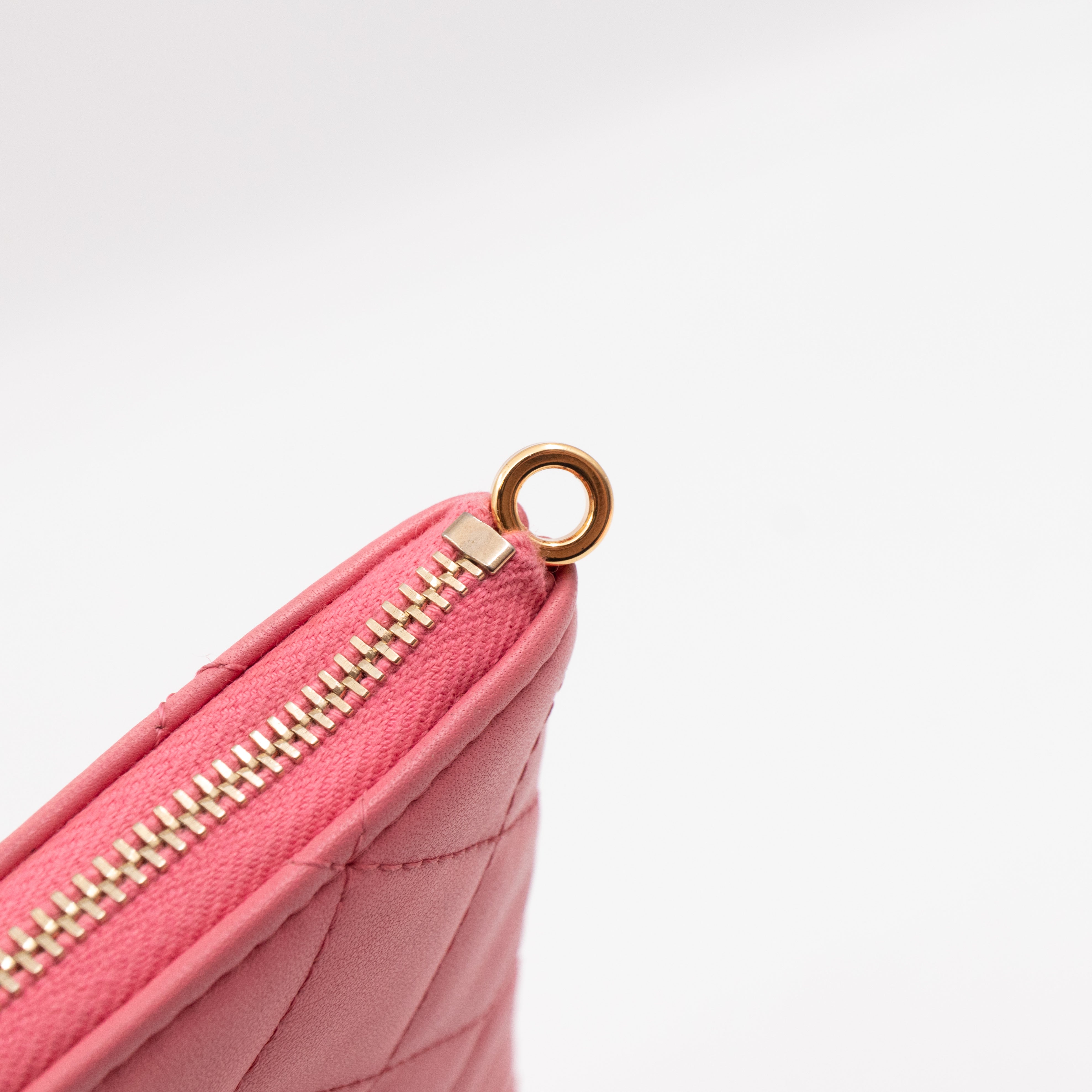 Casino Medium O Case Pink Leather with Charms