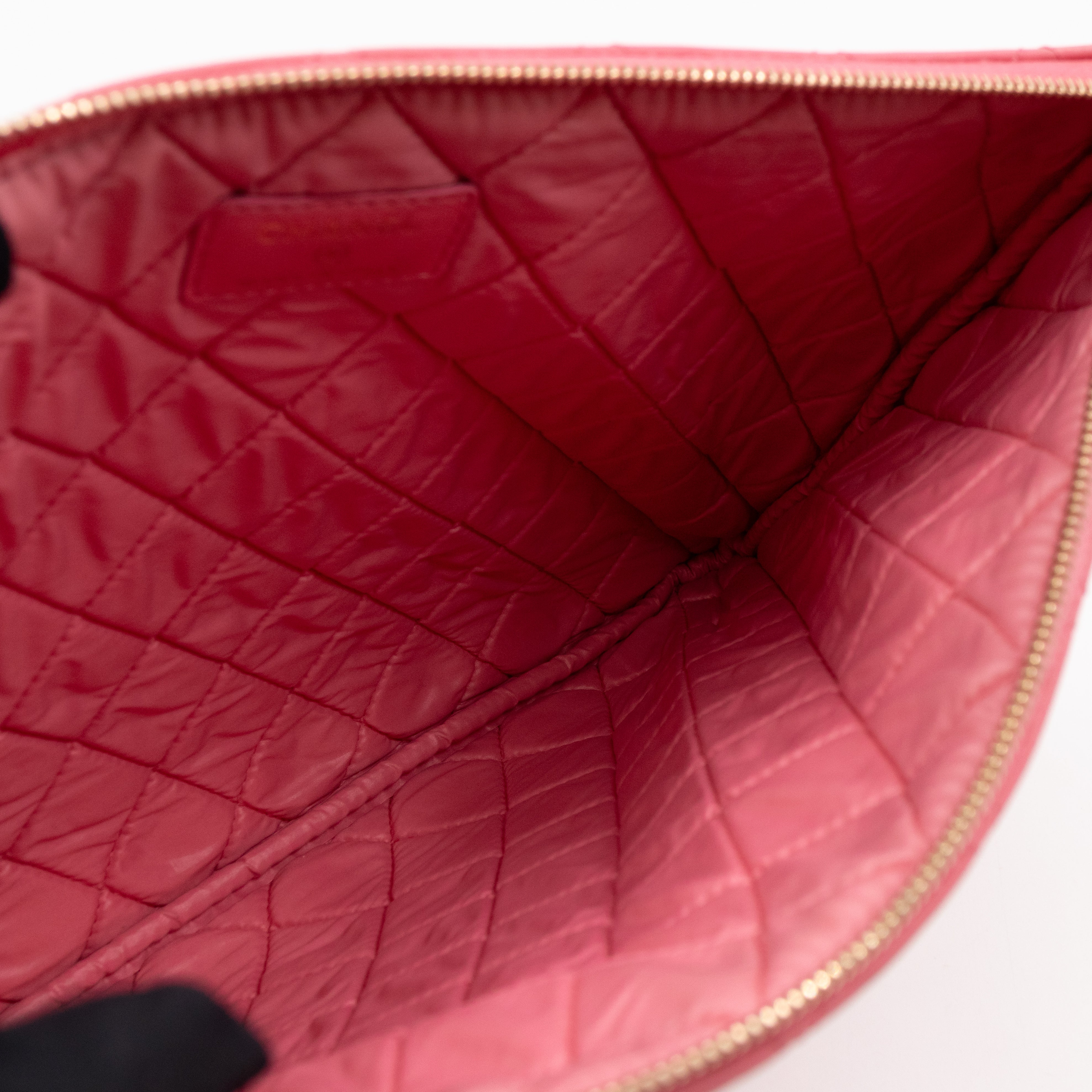 Casino Medium O Case Pink Leather with Charms